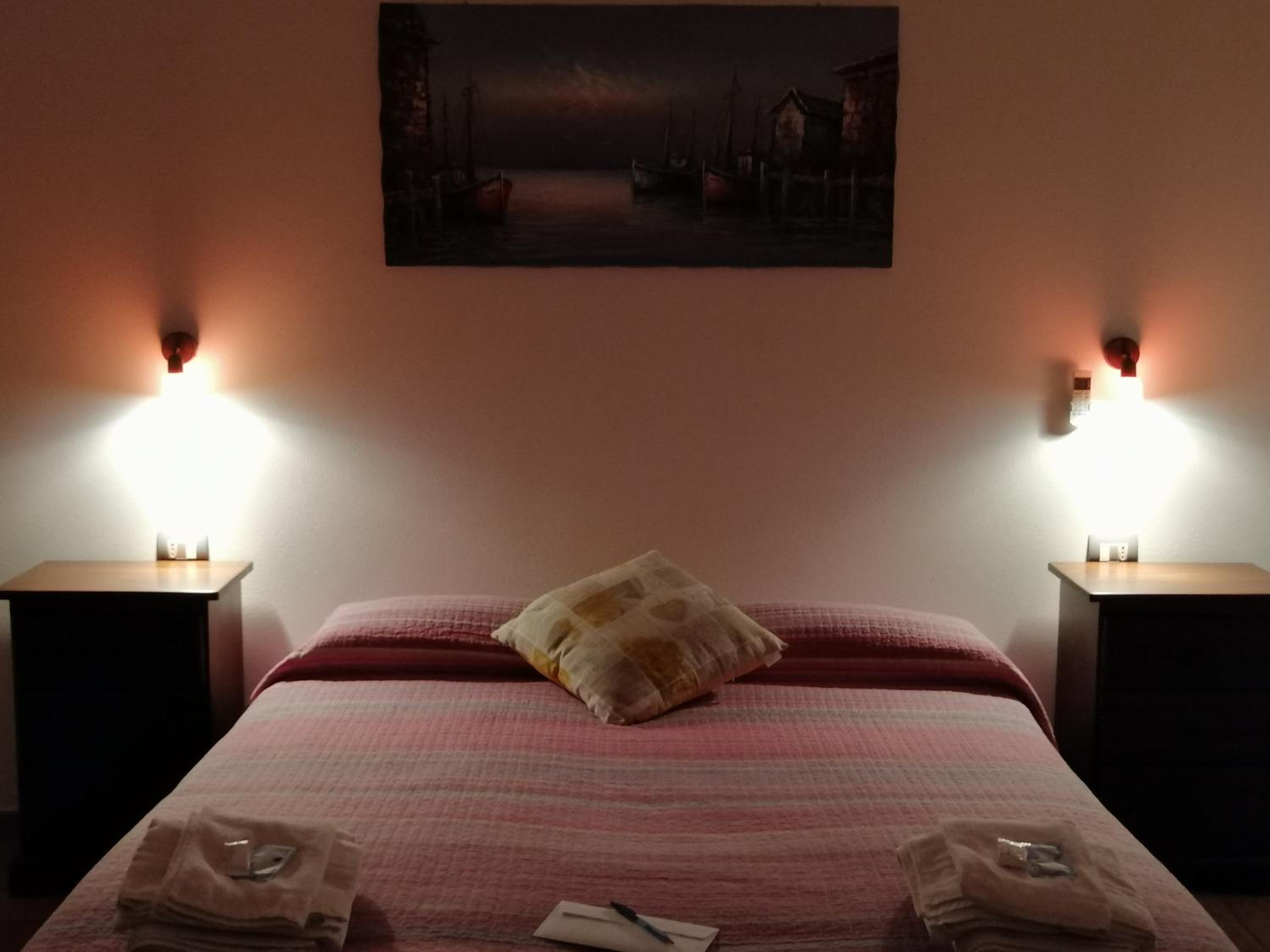 Triple Room with Shared Bathroom photo 2