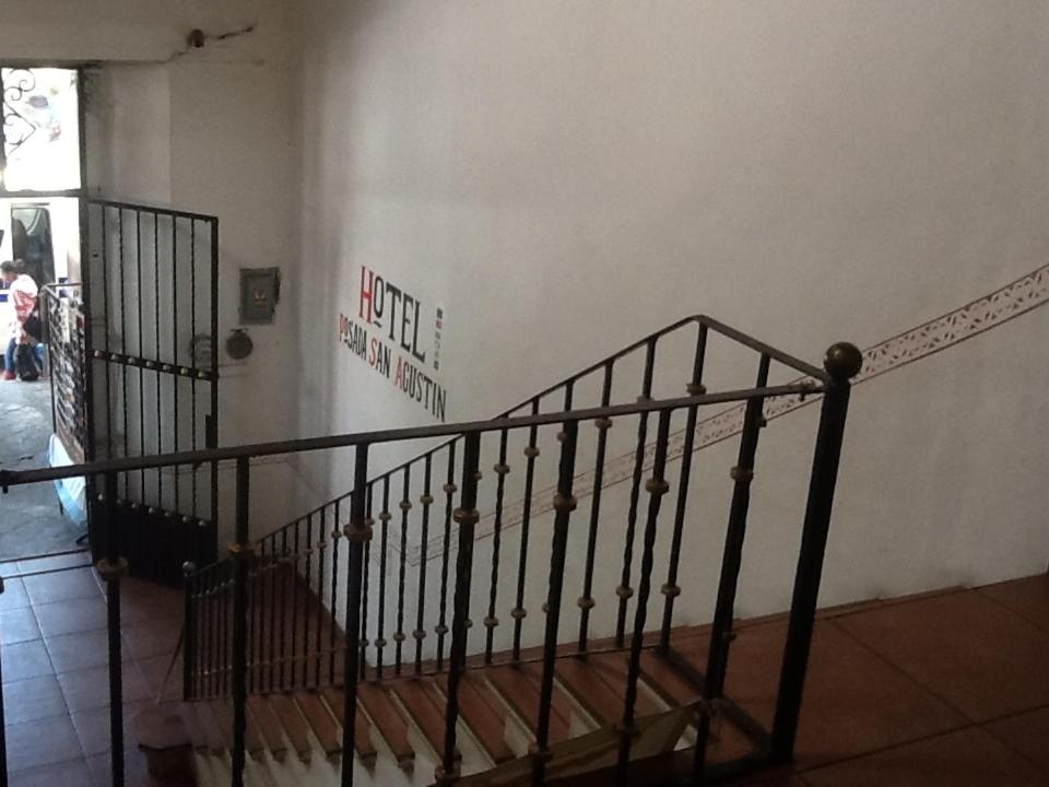 Family Room photo 1