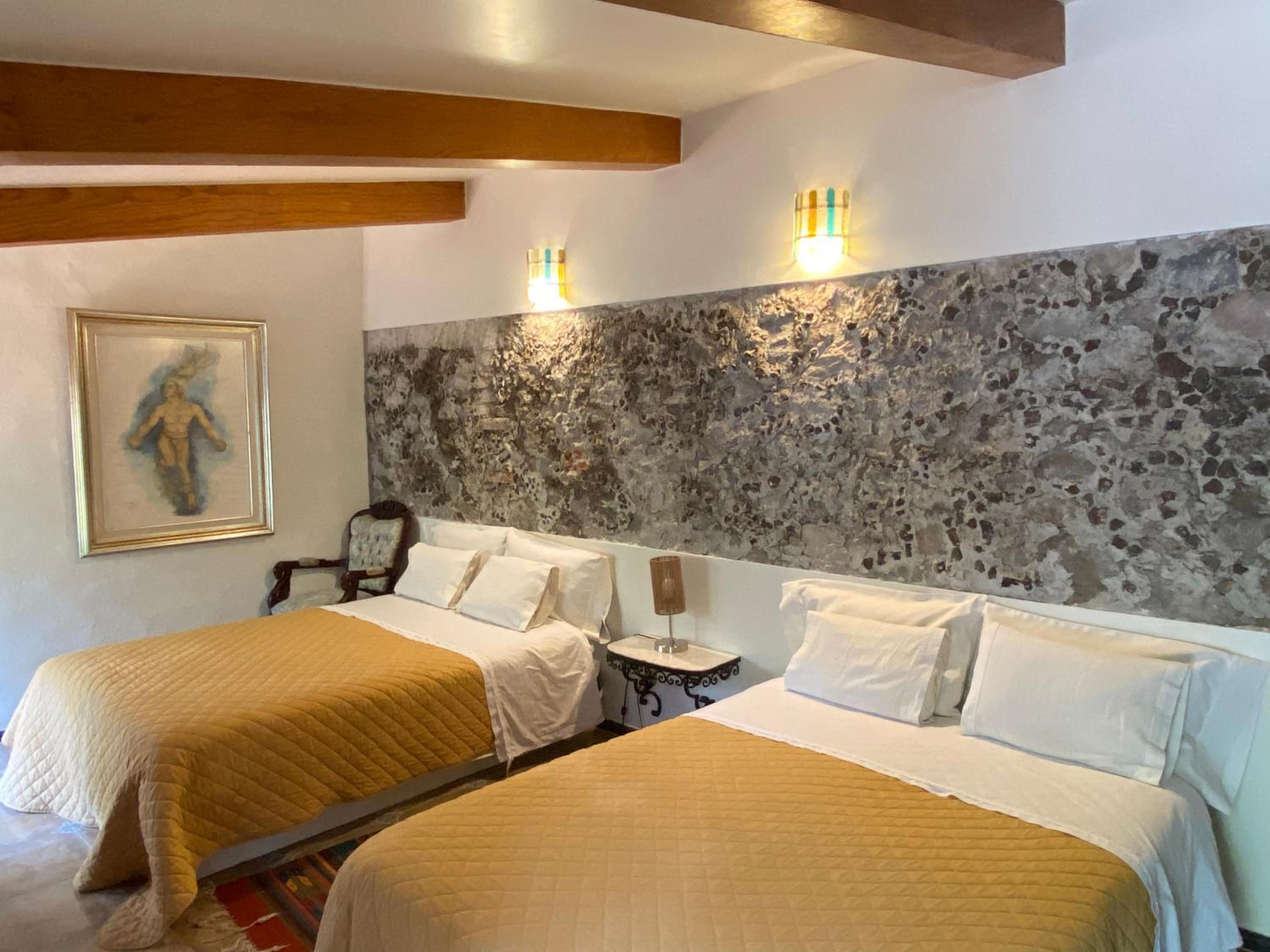 Deluxe Double Room - Photo 1