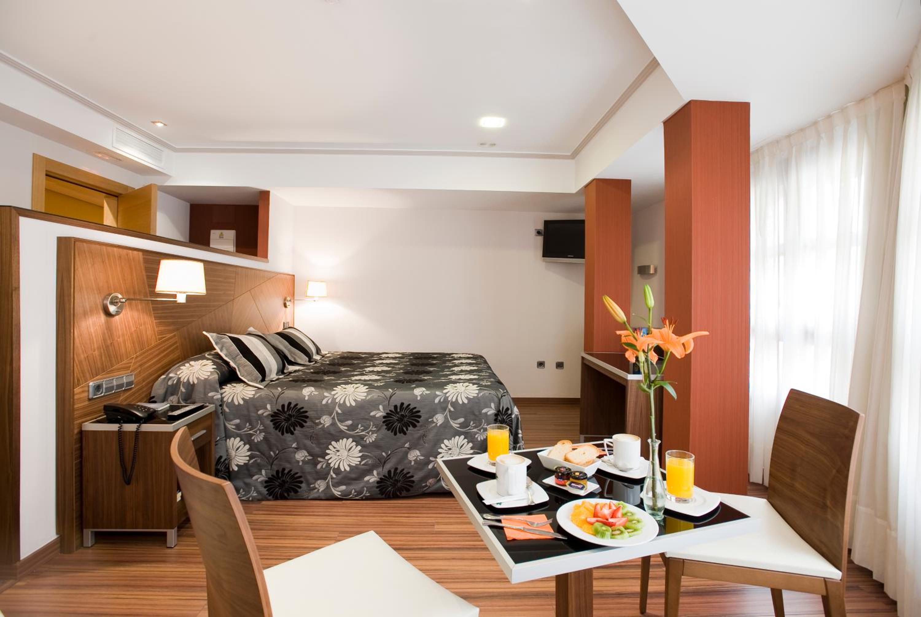 Junior Suite - Photo 1