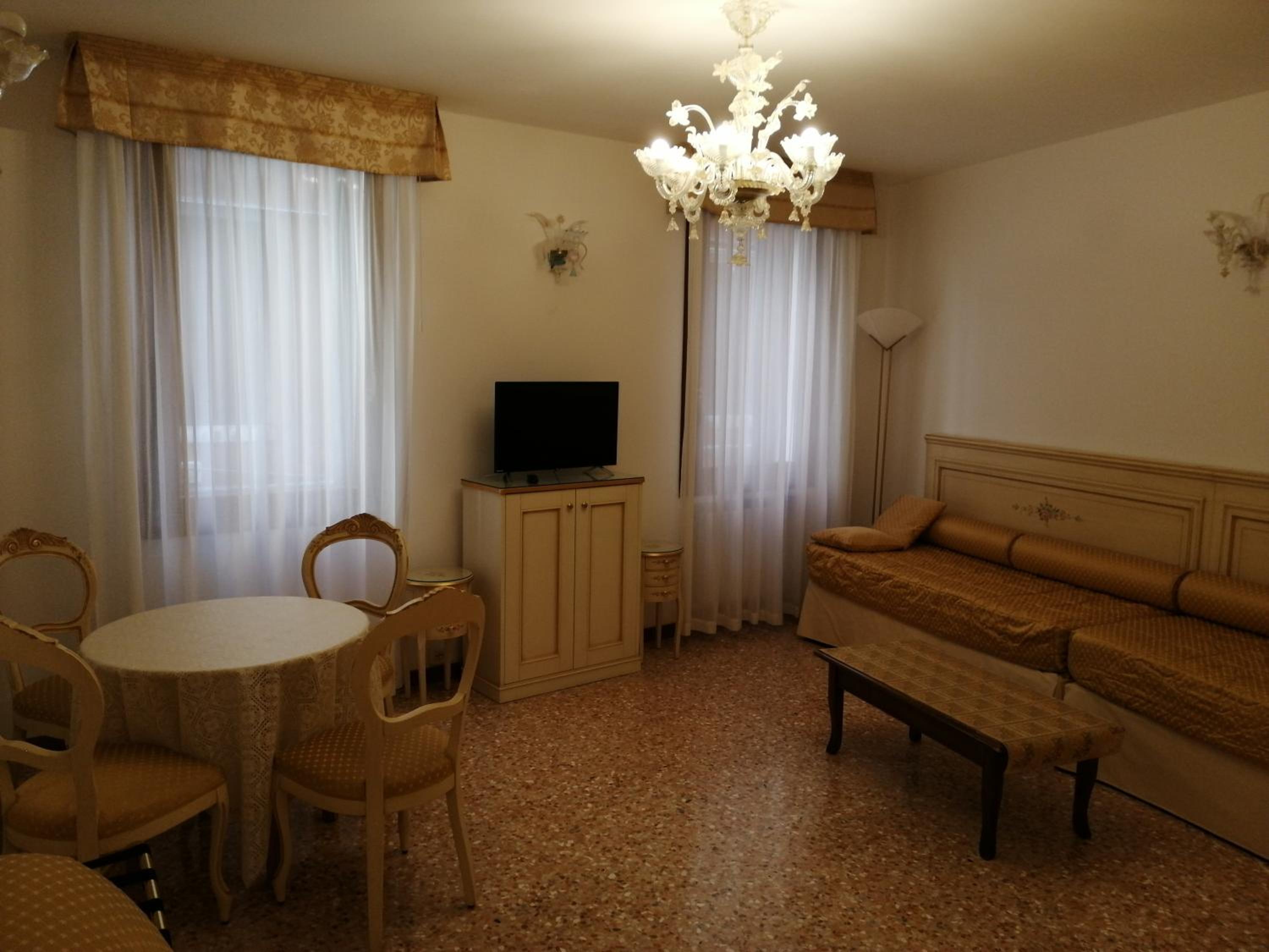 One-Bedroom Apartment (2 Adults) photo 1