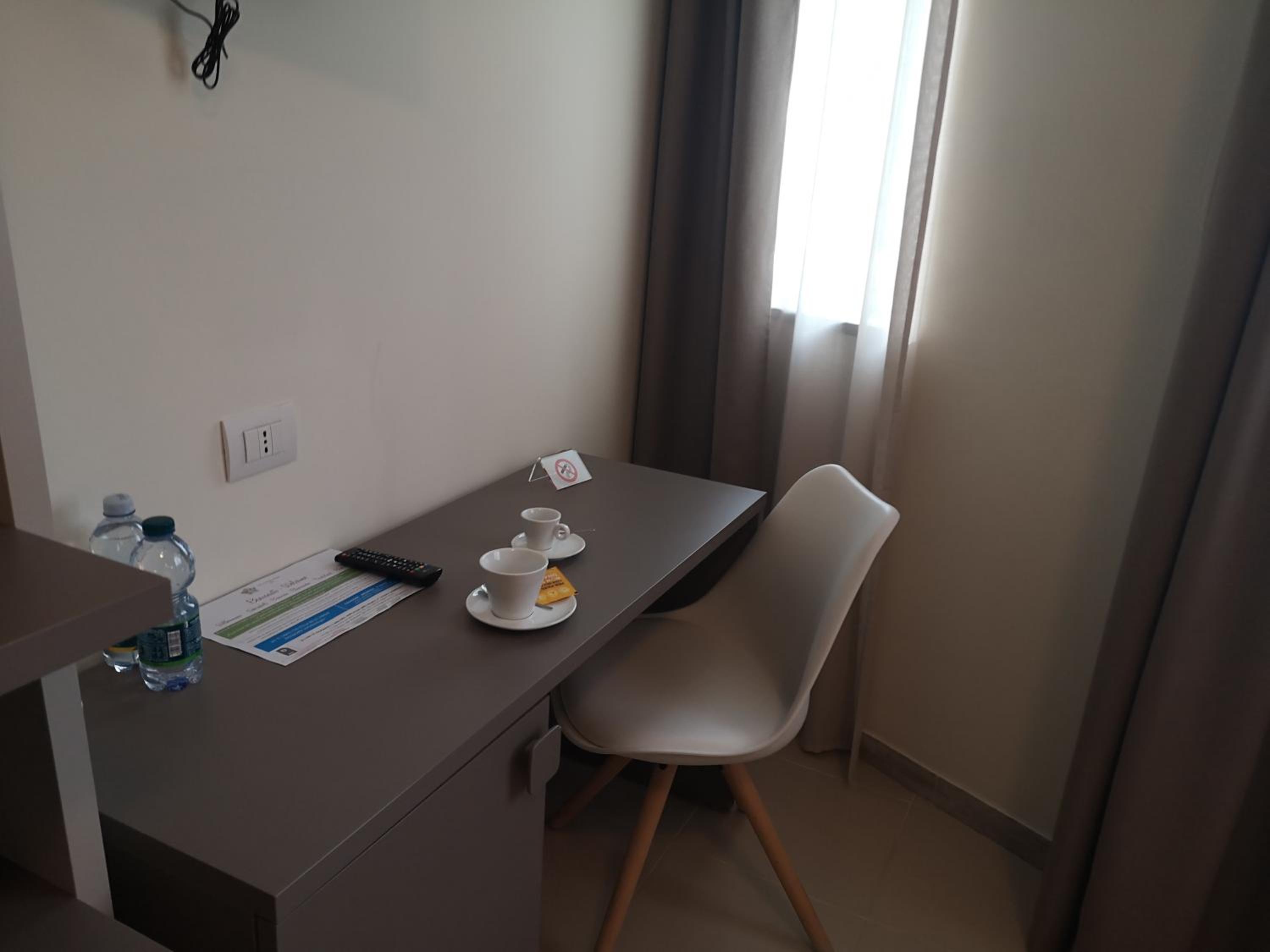 Double or Twin Room - Photo 10
