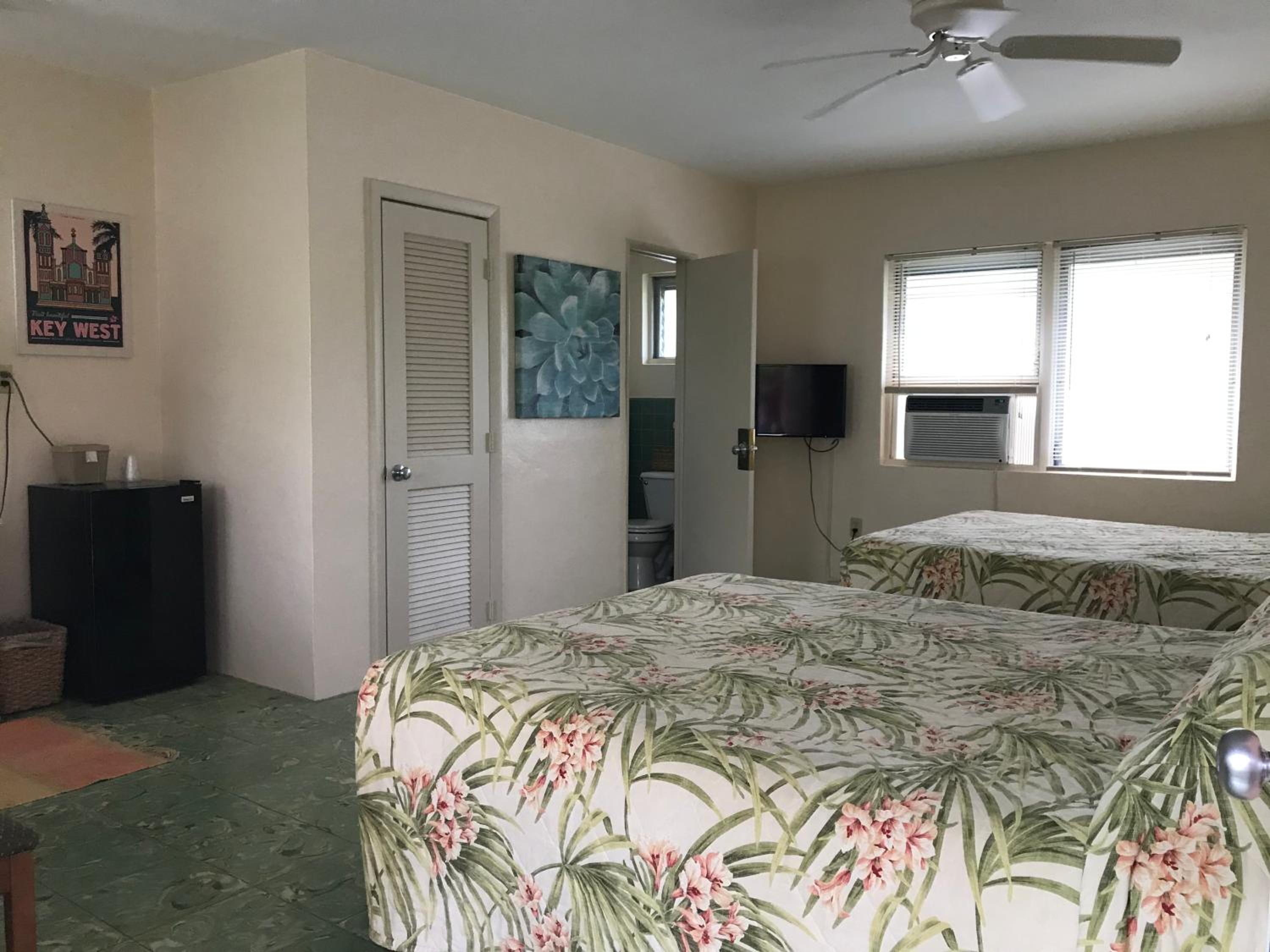 Standard Room with Two Queen Beds