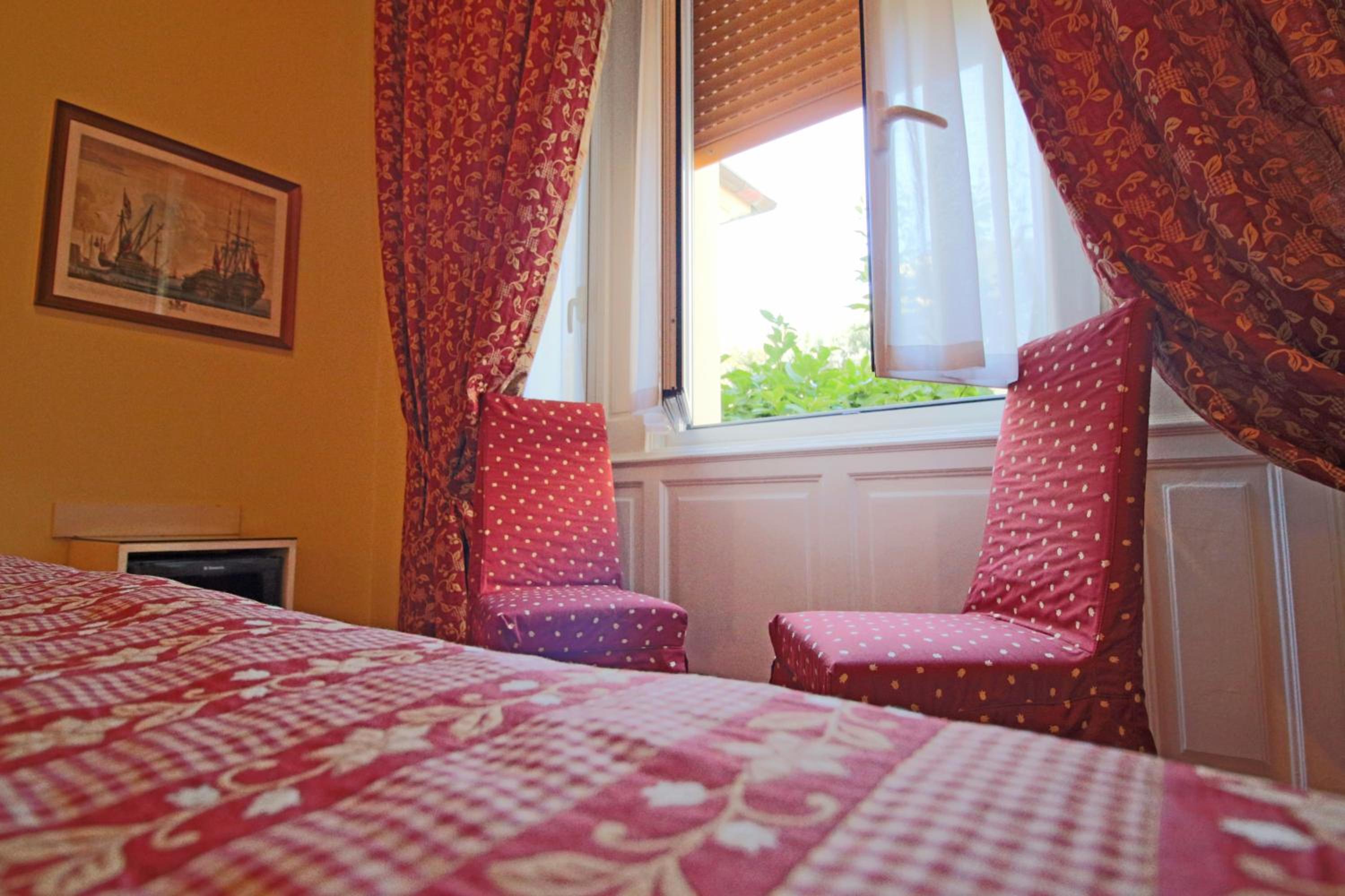 Standard Double or Twin Room - Photo 3