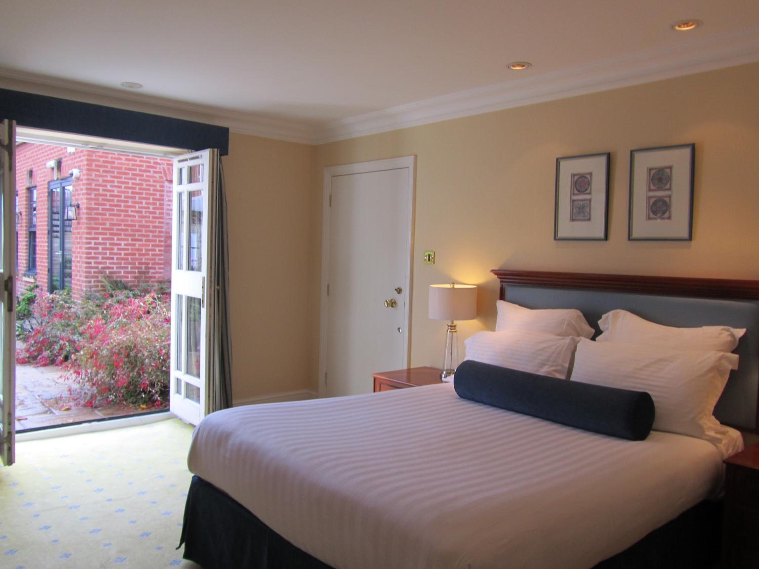 Deluxe Double Room - Non-Smoking - Photo 4