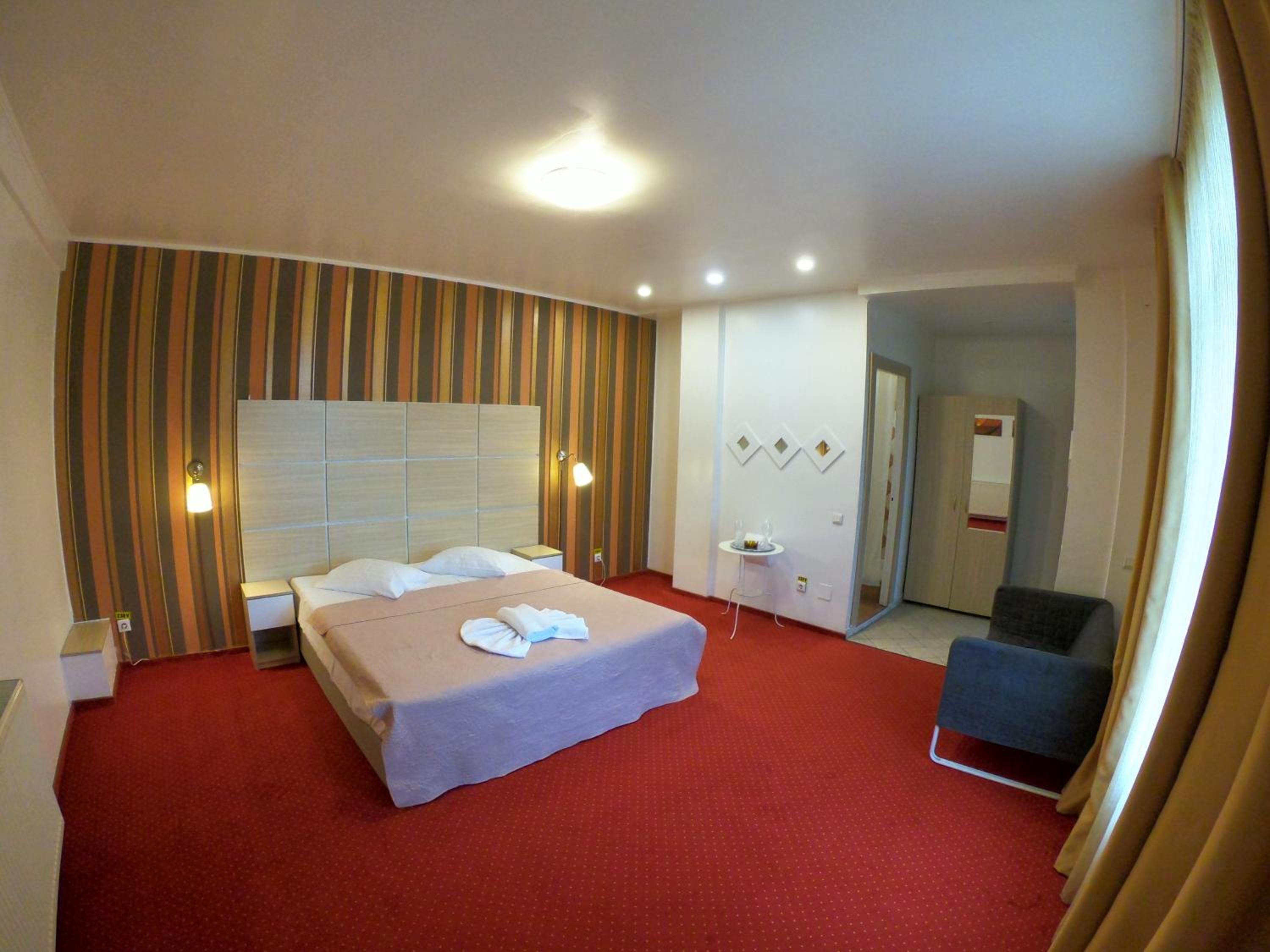 Standard Double Room - Photo 44