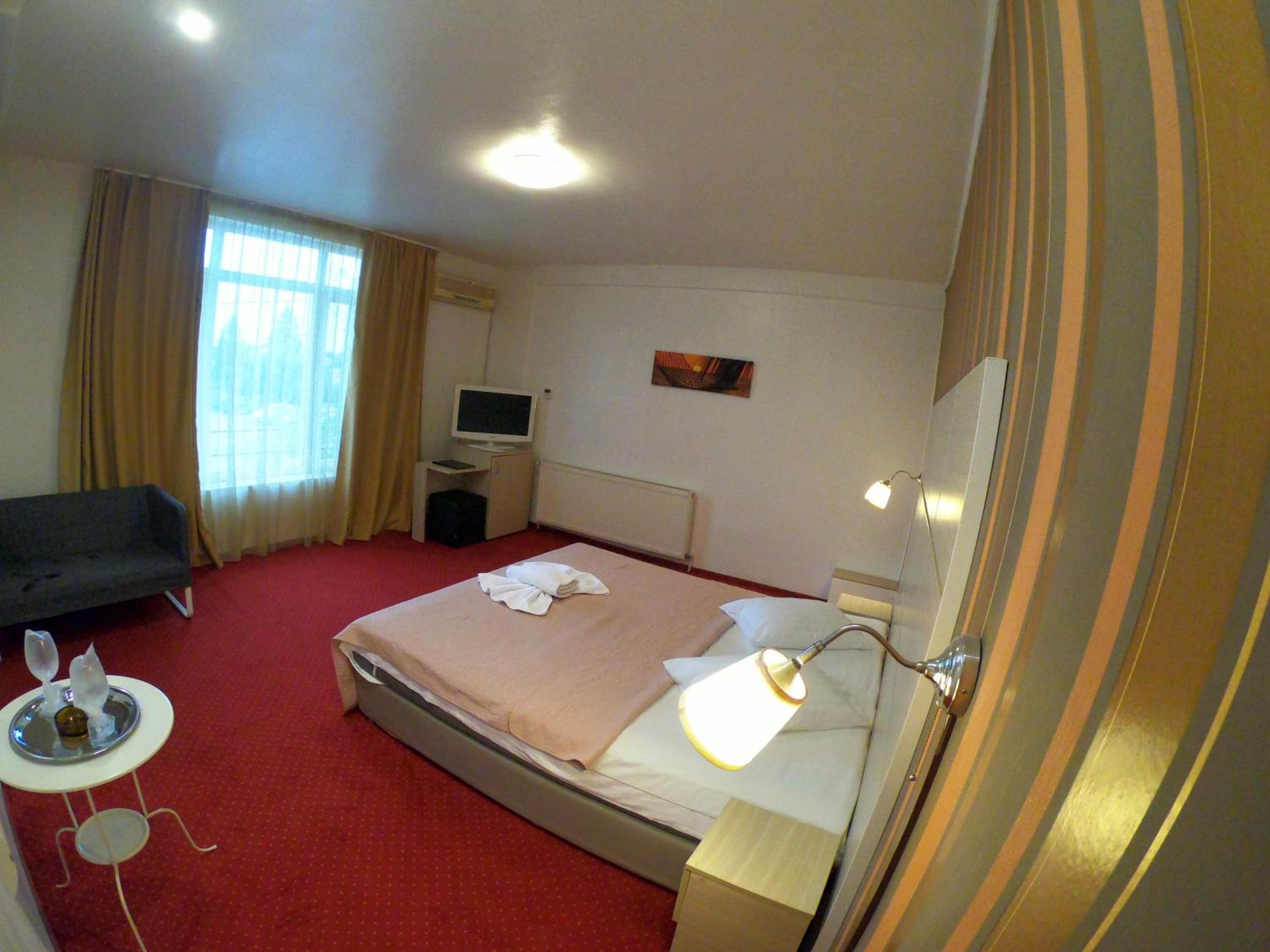 Standard Double Room - Photo 48