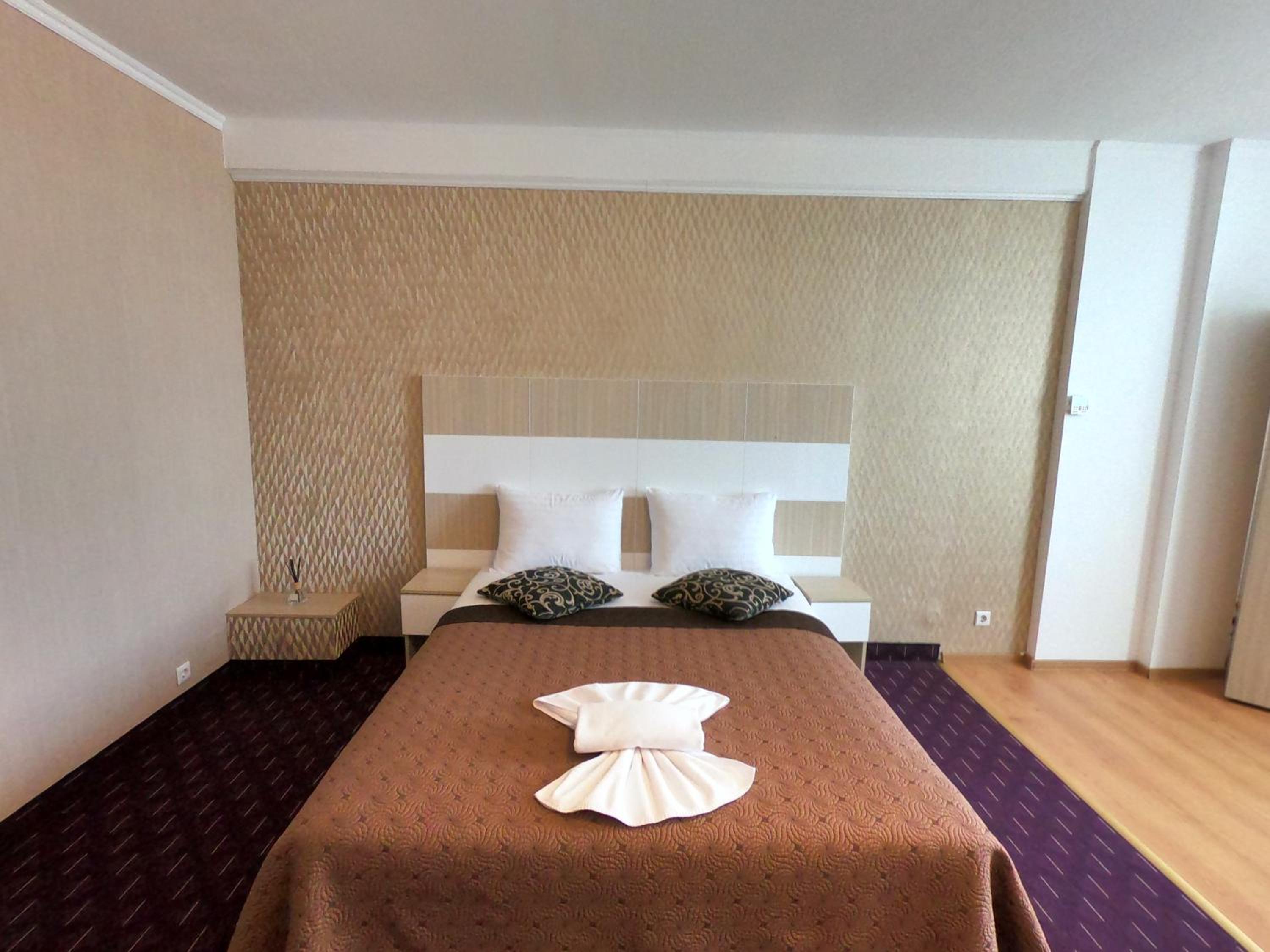 Standard Double Room - Photo 51
