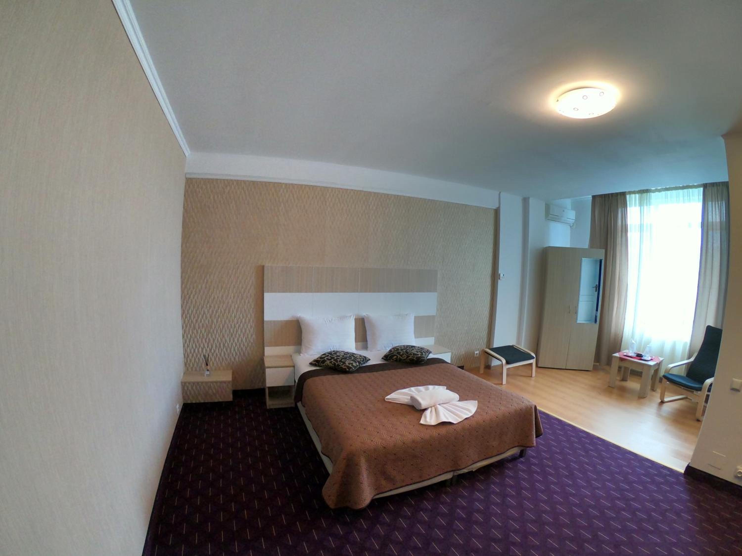 Standard Double Room - Photo 1