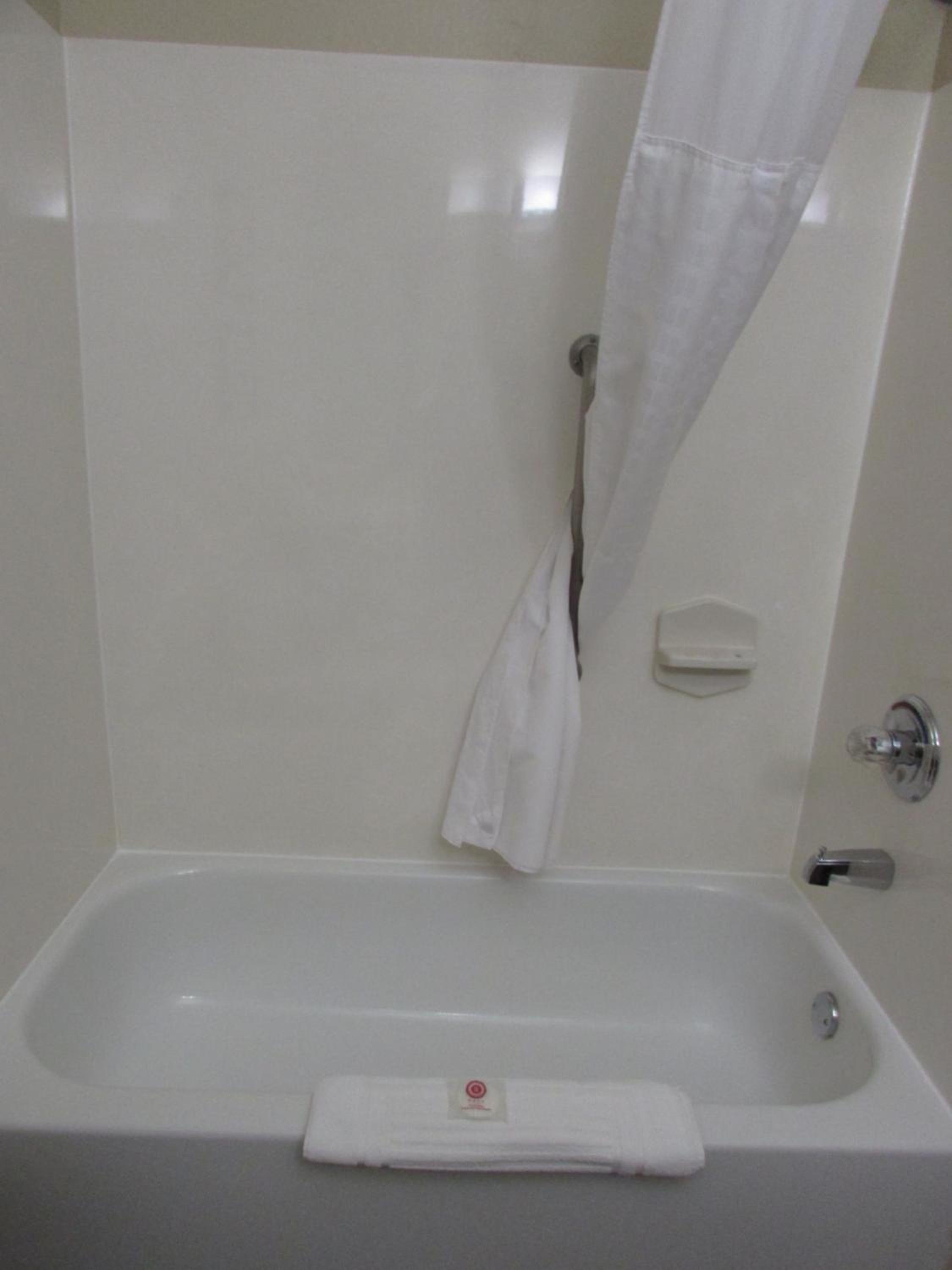 King Room - Non-Smoking - Photo 6