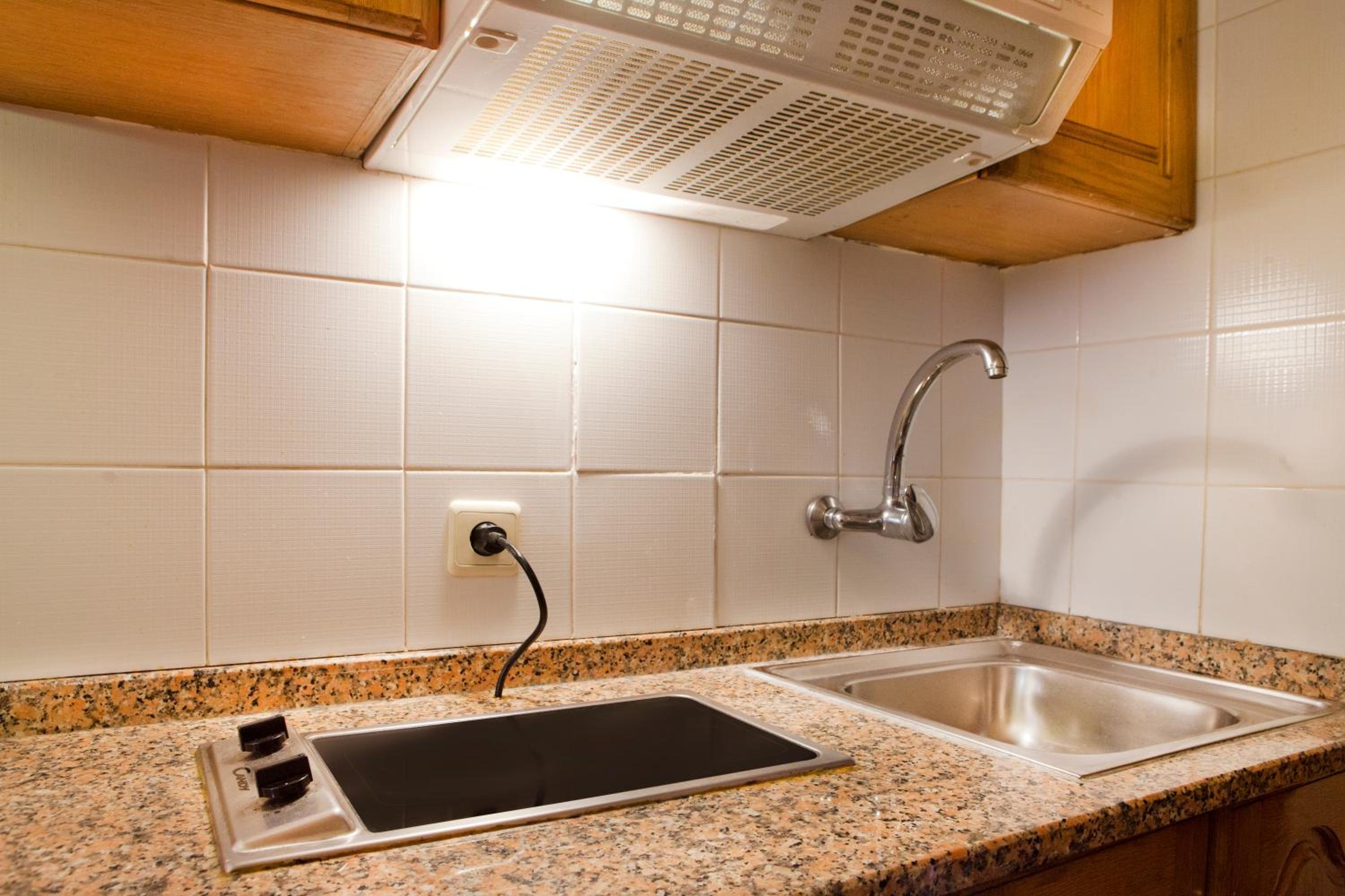 Apartment (4 Adults) - Photo 3