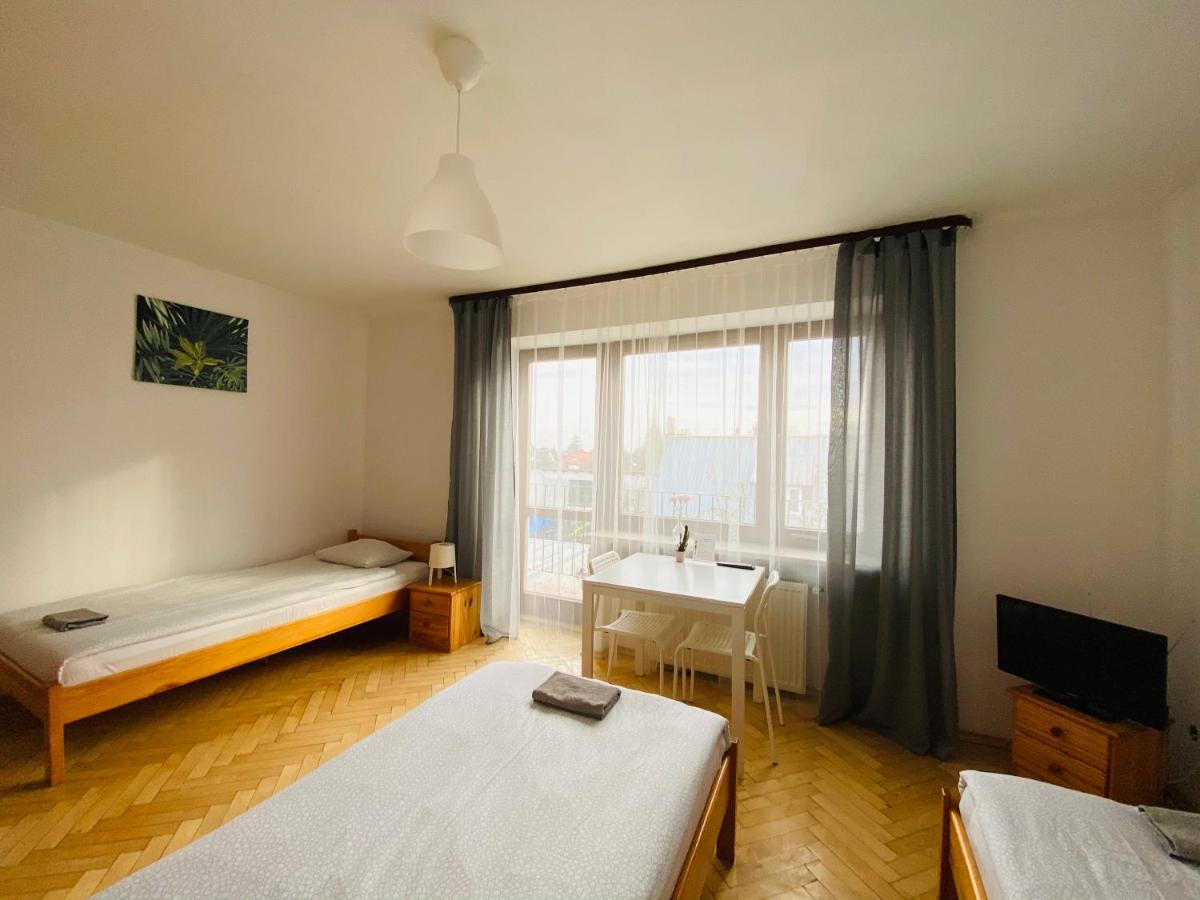Triple Room with Shared Bathroom photo 2
