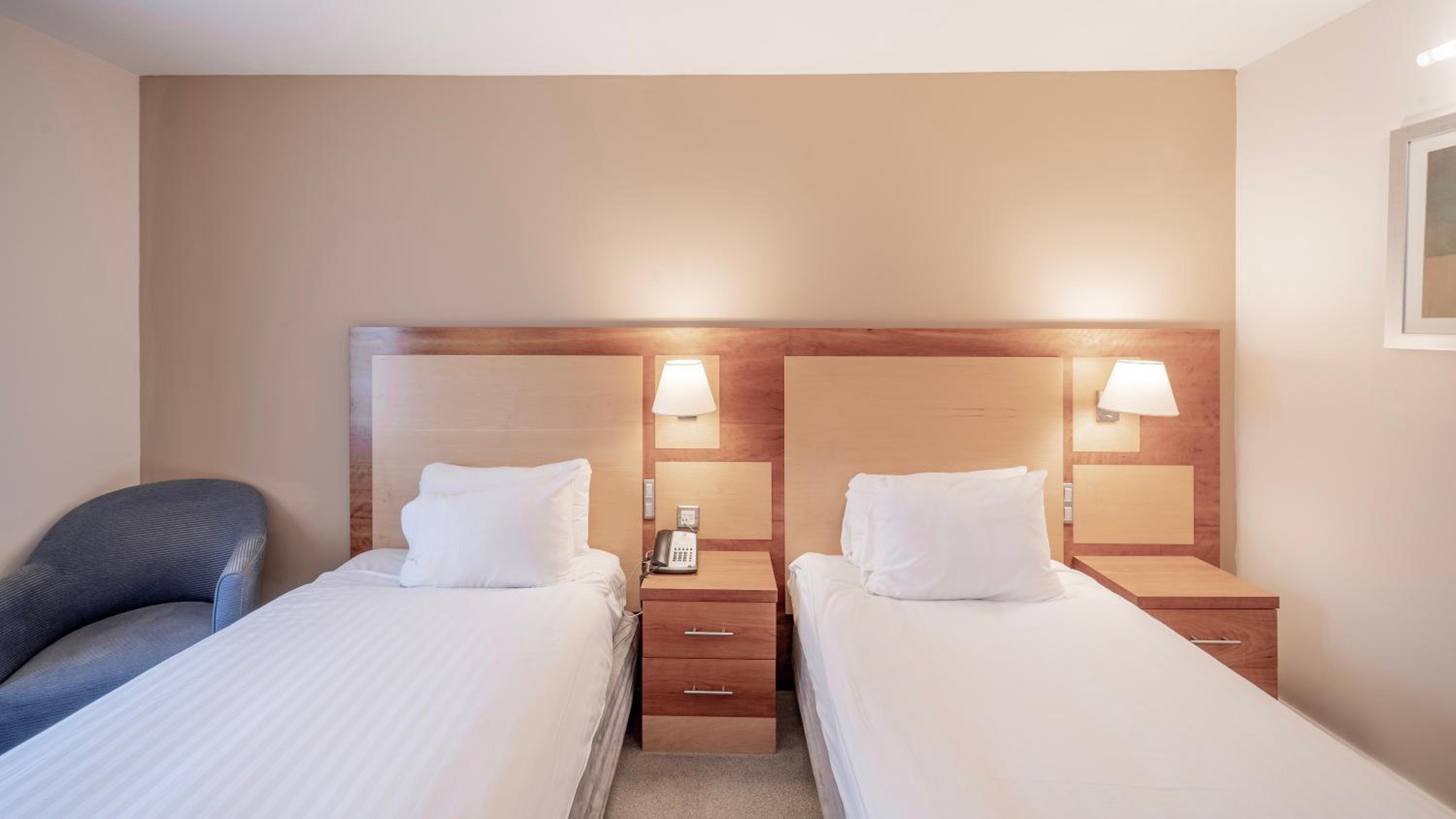Standard Room - Photo 2
