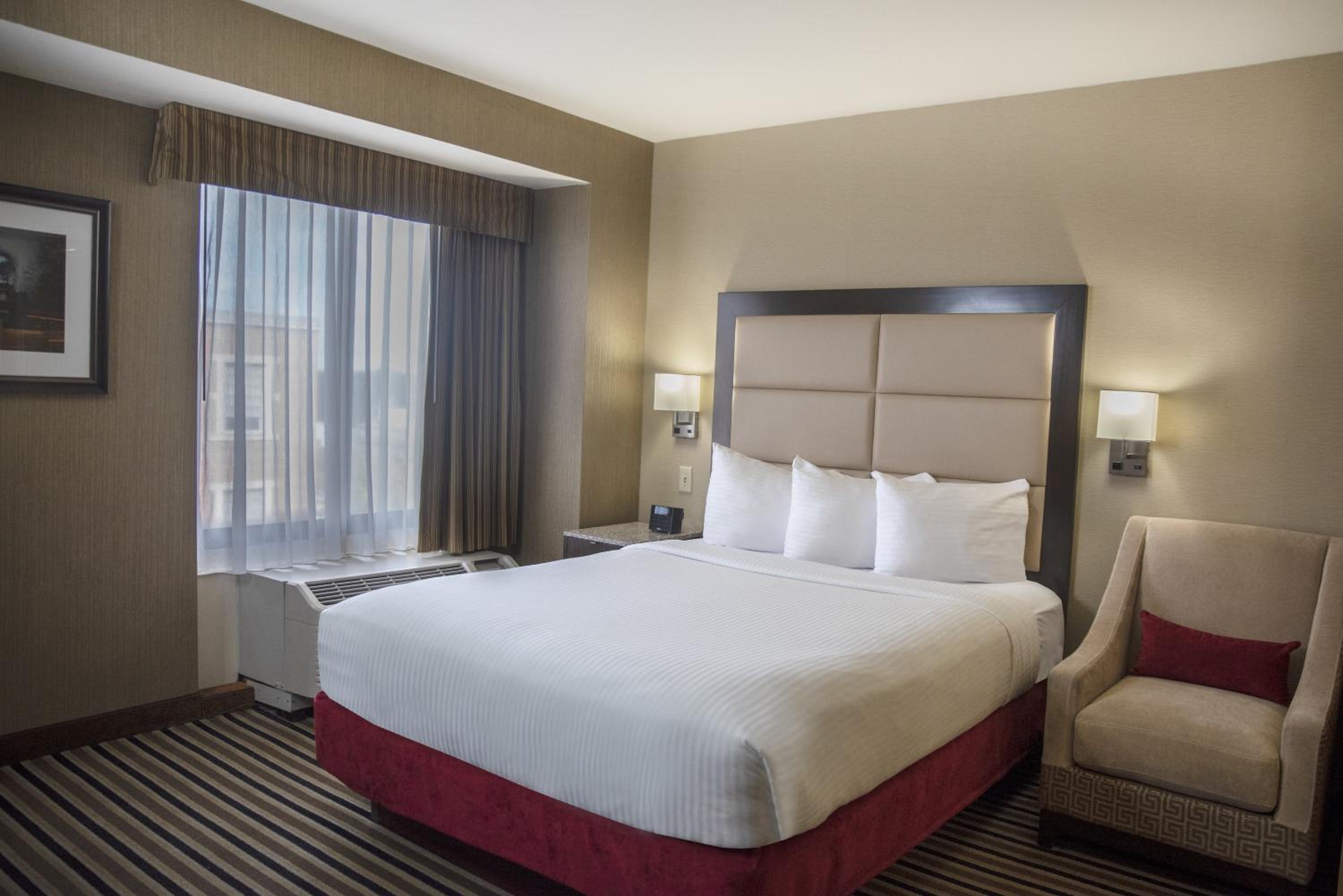 Premier Queen Room - Photo 2