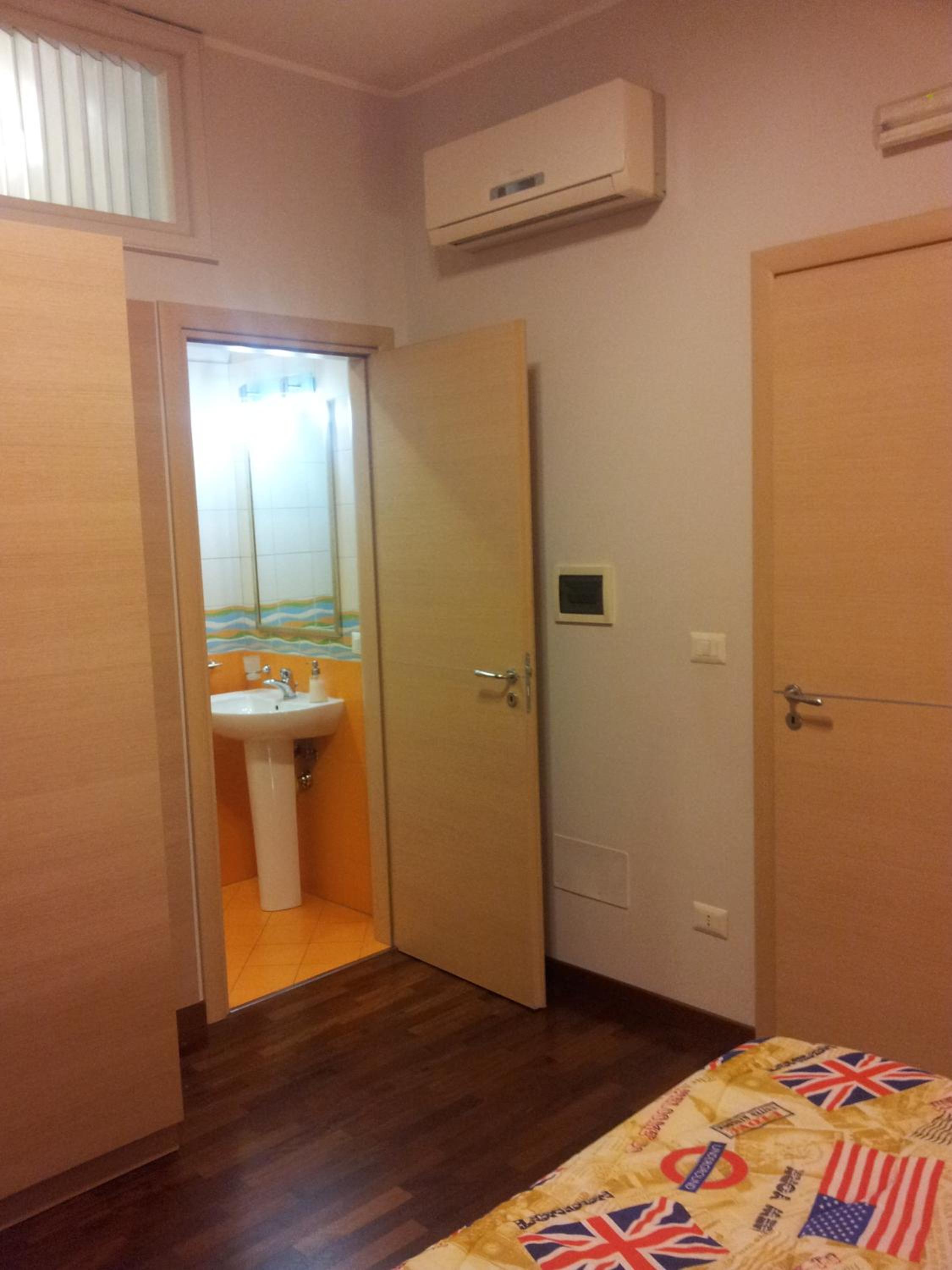 Double or Twin Room photo 2