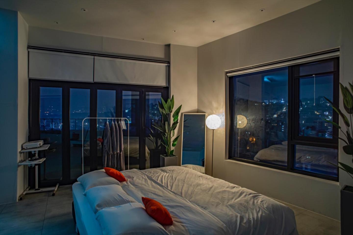 King Suite - Photo 8