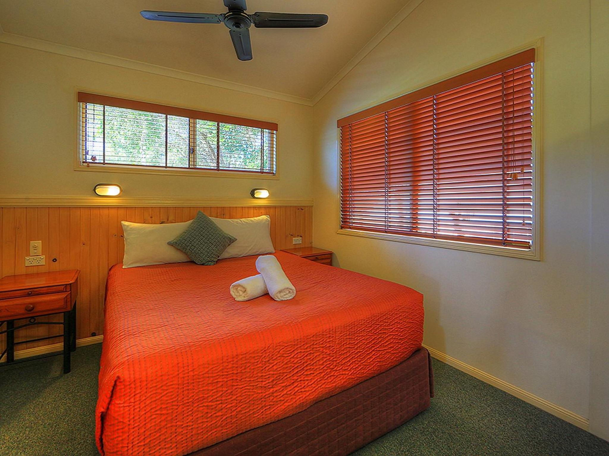 Special Offer - Two-Bedroom Chalet With Spa Bath photo 3