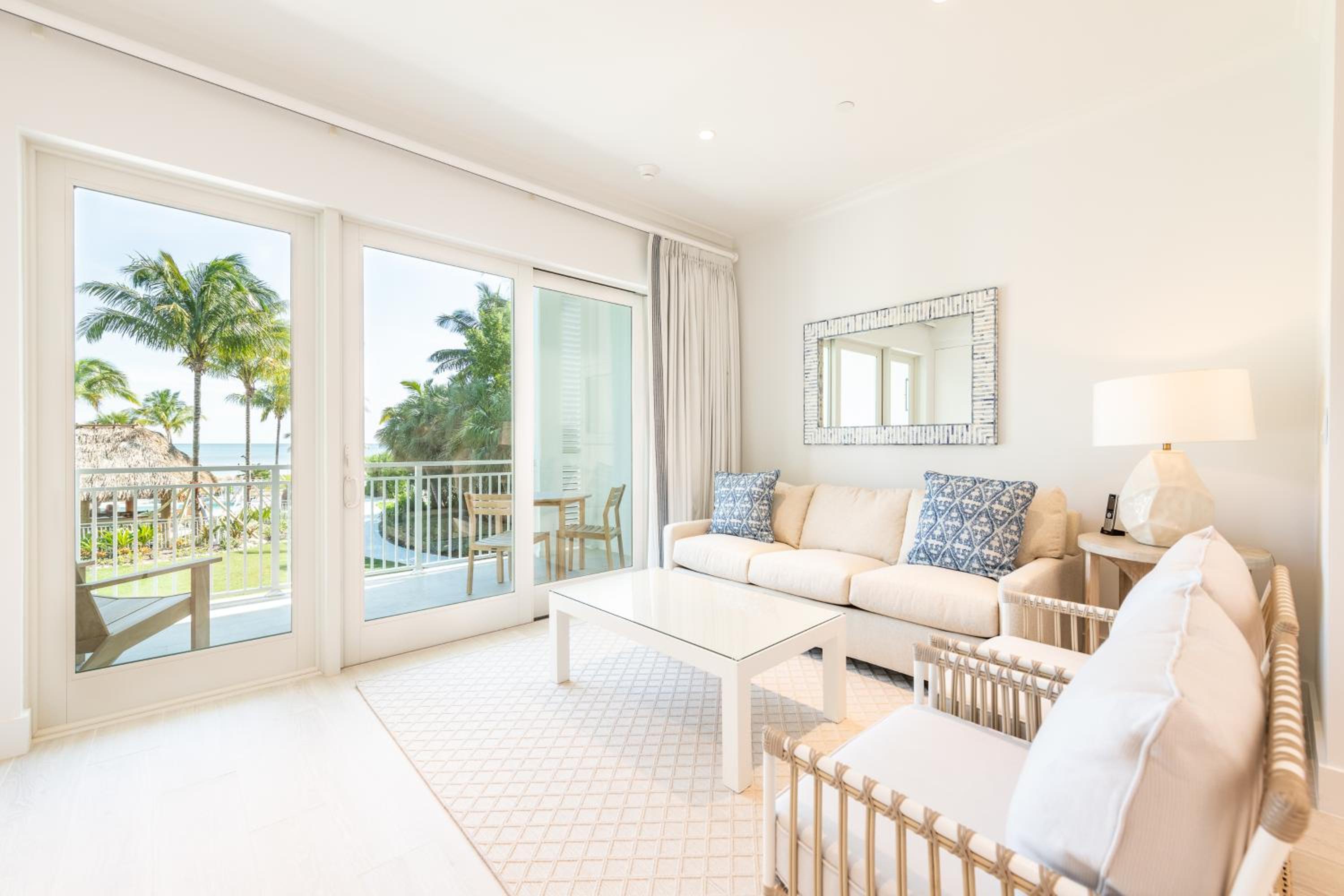 One-Bedroom Suite with Ocean View - Accessible