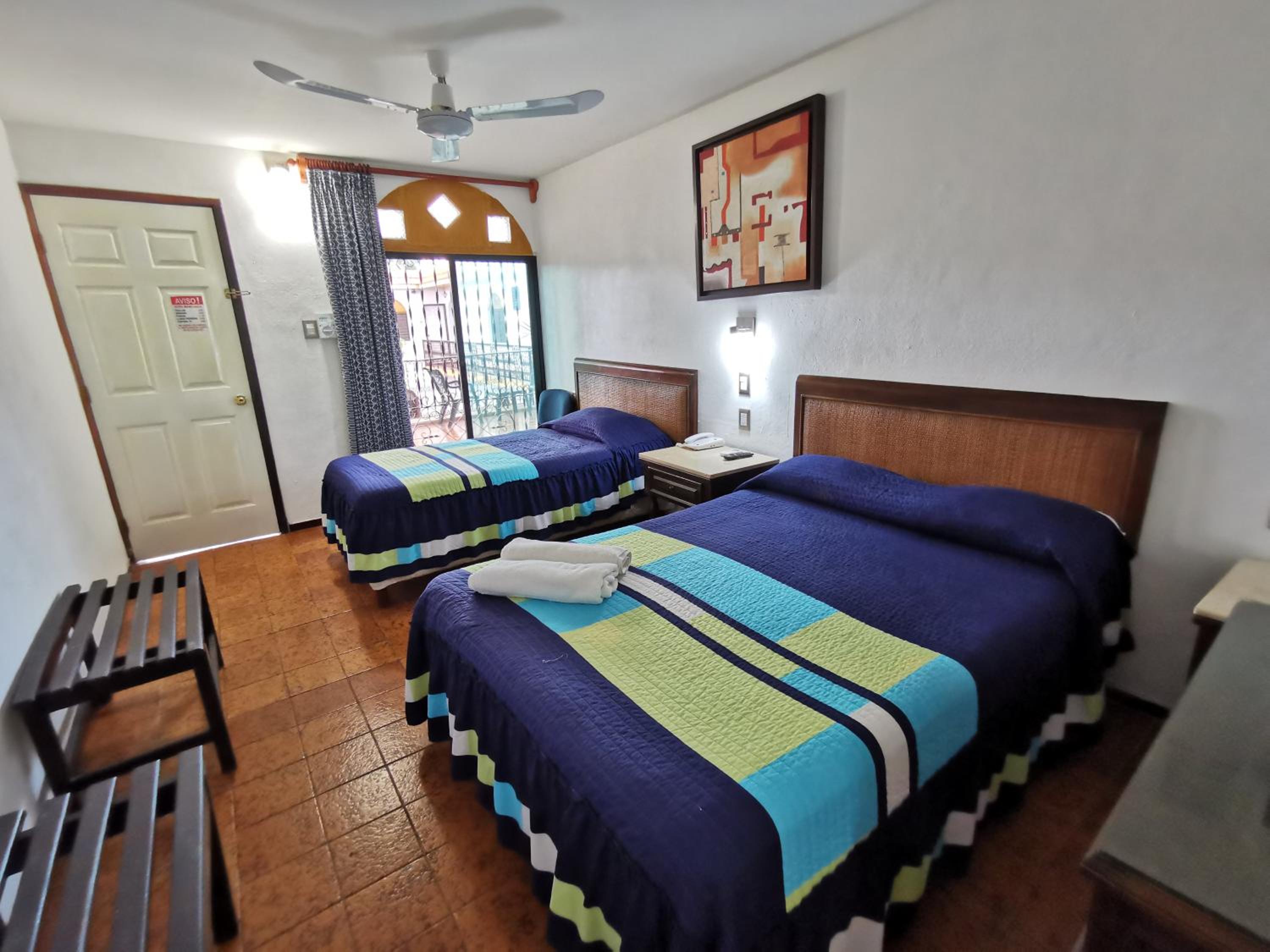 Standard Double Room - Photo 10