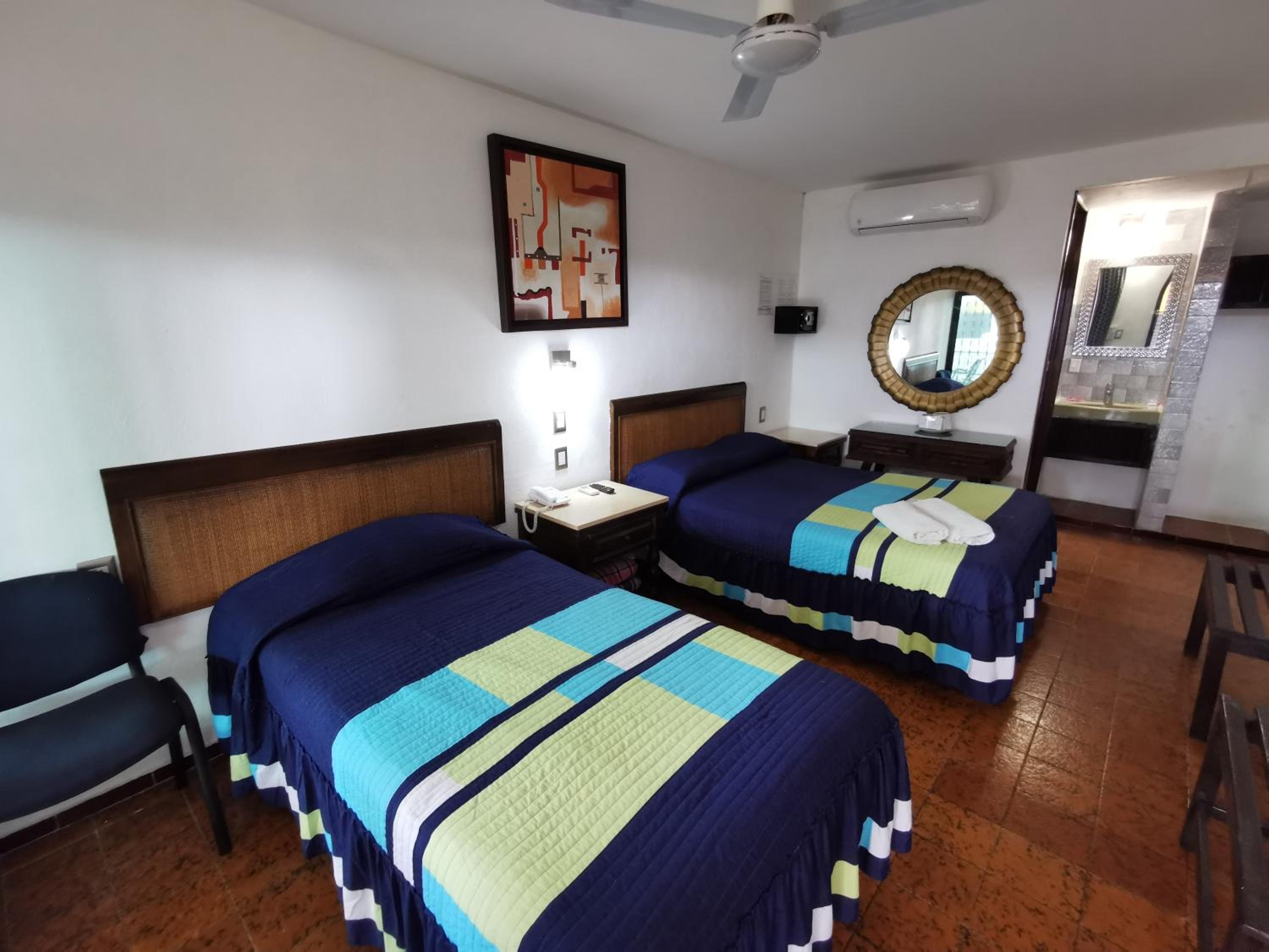 Standard Double Room - Photo 5