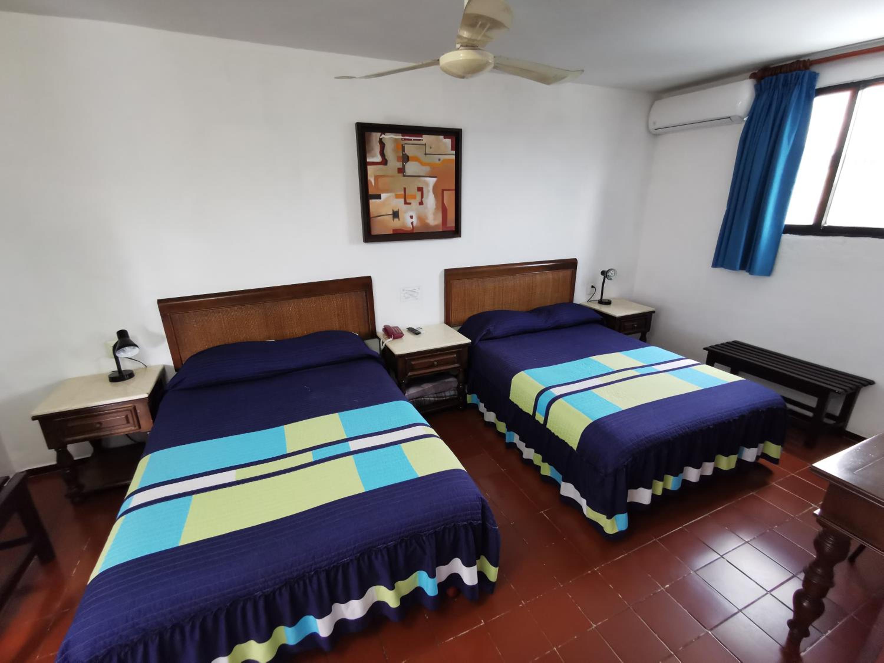 Standard Double Room - Photo 17
