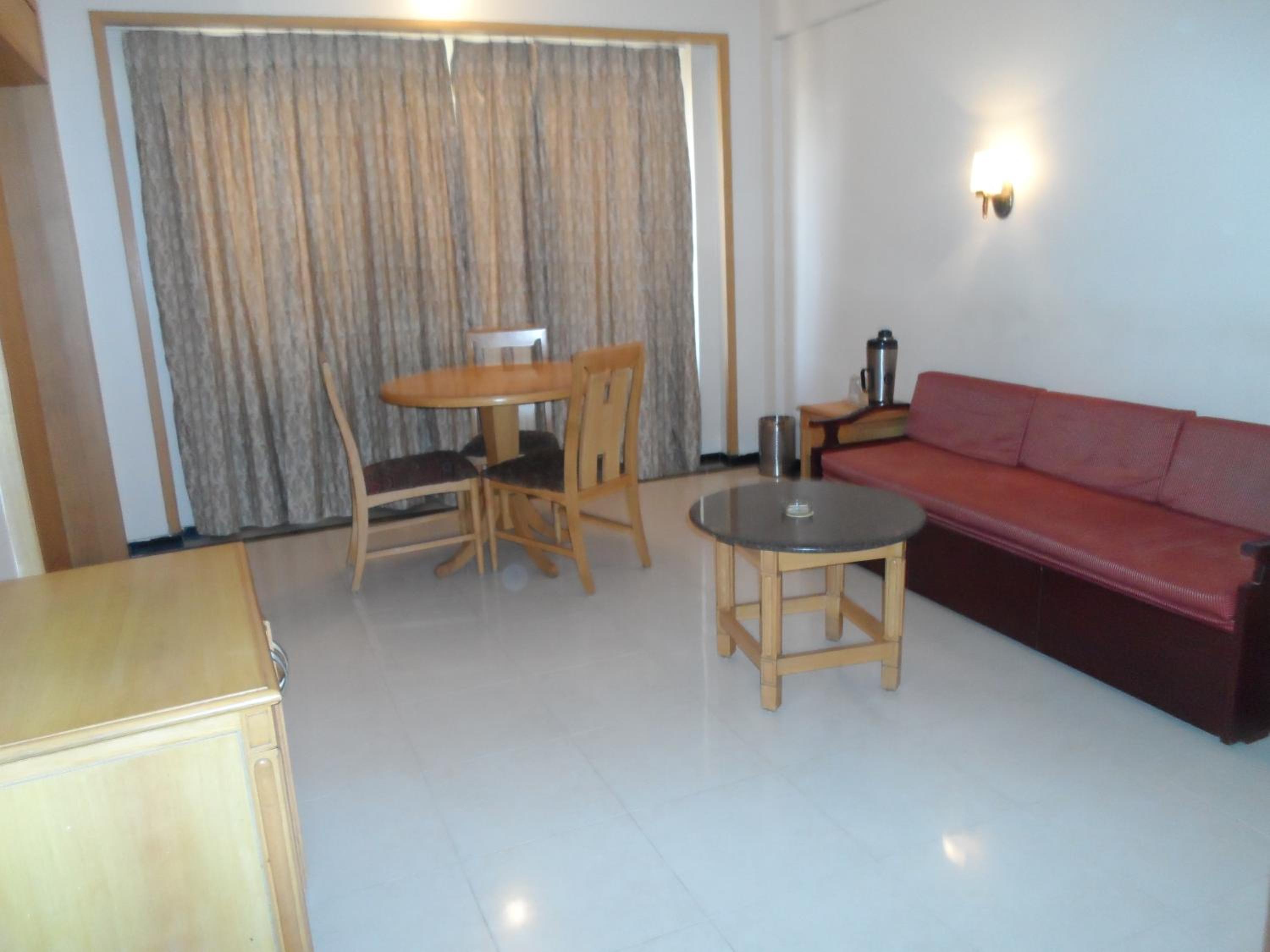 Deluxe Double or Twin Room - Photo 7