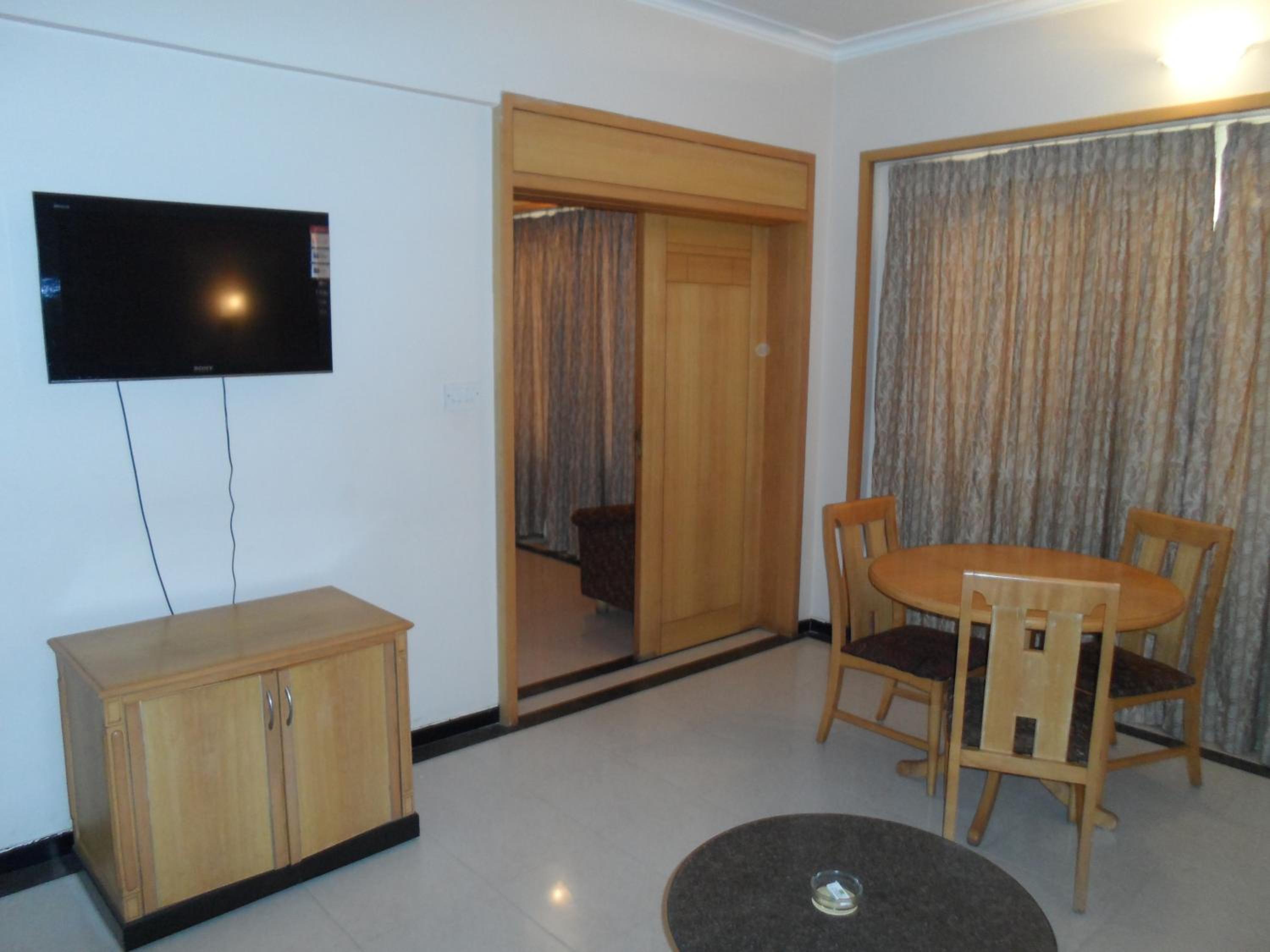 Deluxe Double or Twin Room - Photo 21
