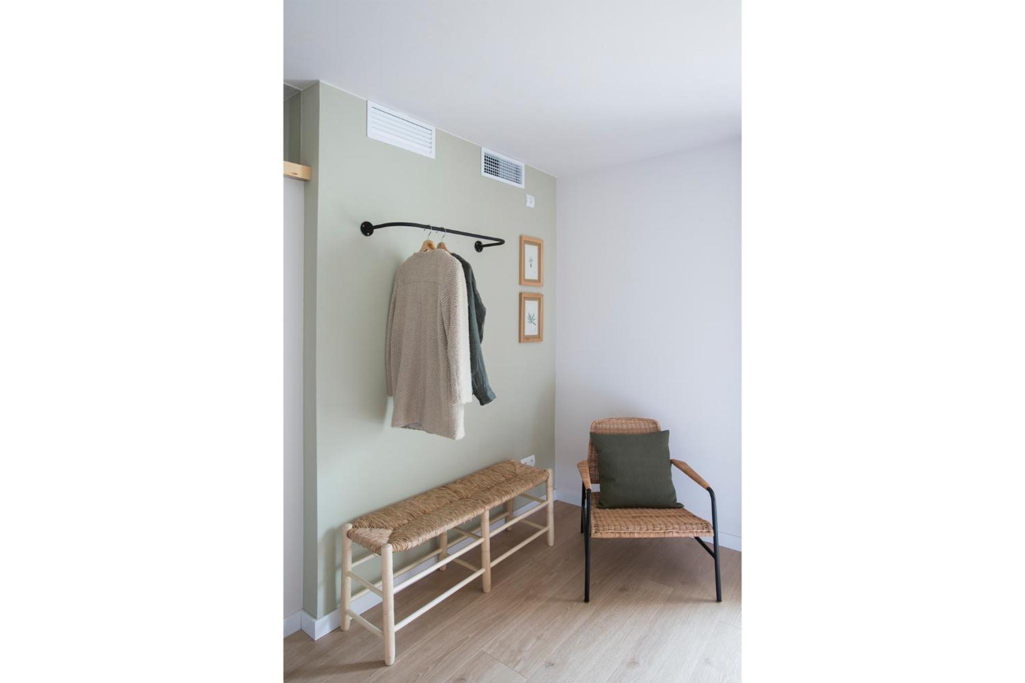 Double or Twin Room with Balcony - Photo 5