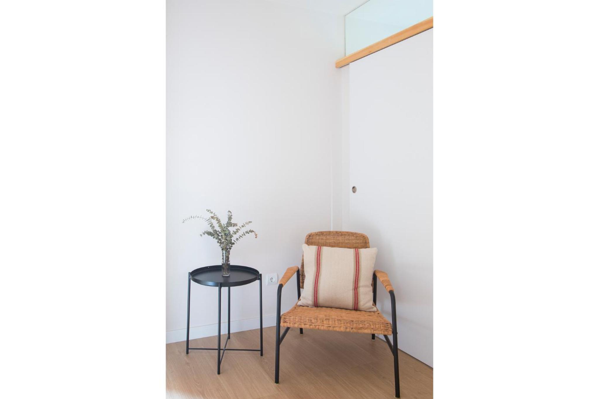 Double Room with Balcony - Photo 7