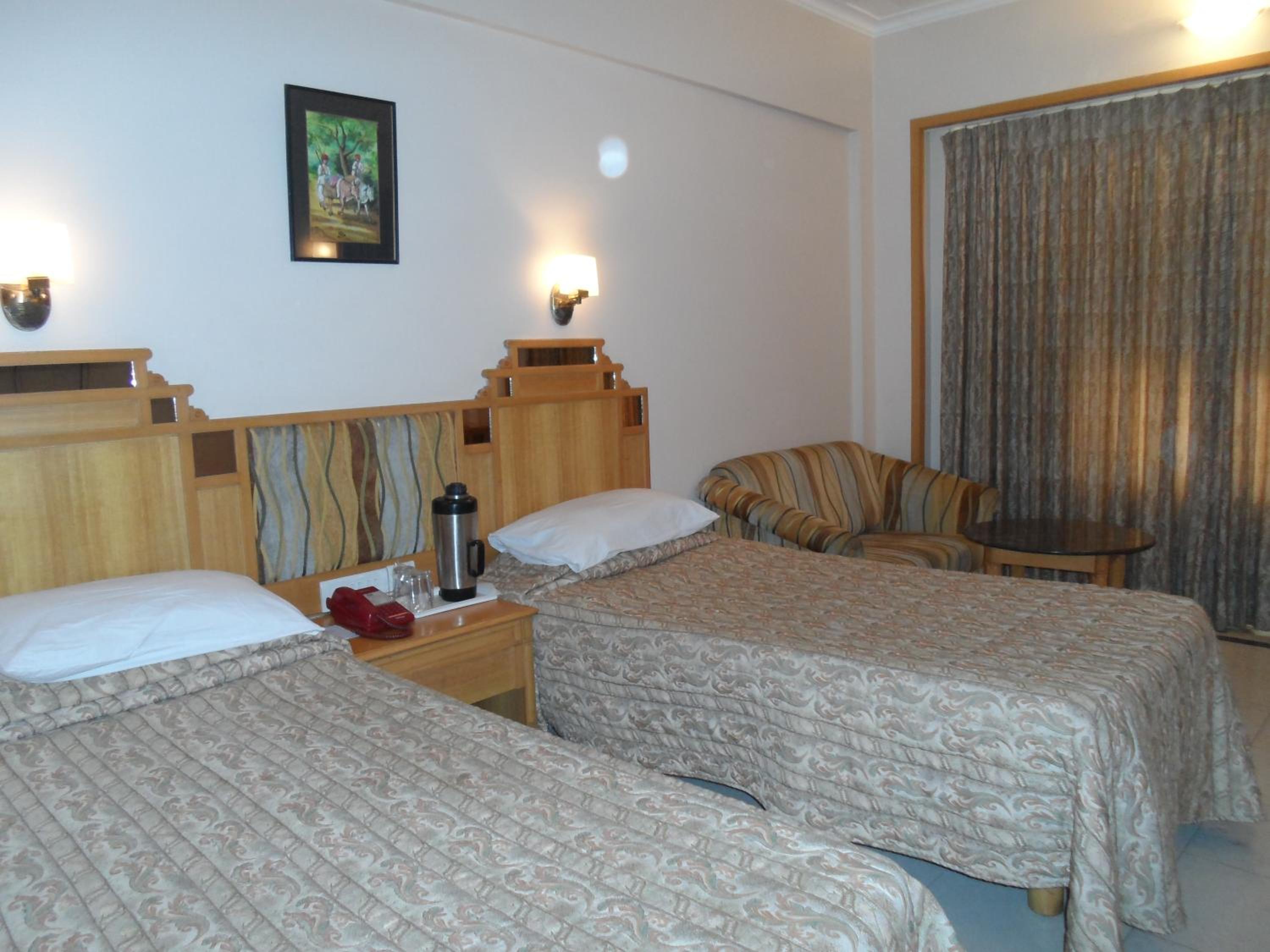 Deluxe Double or Twin Room - Photo 3