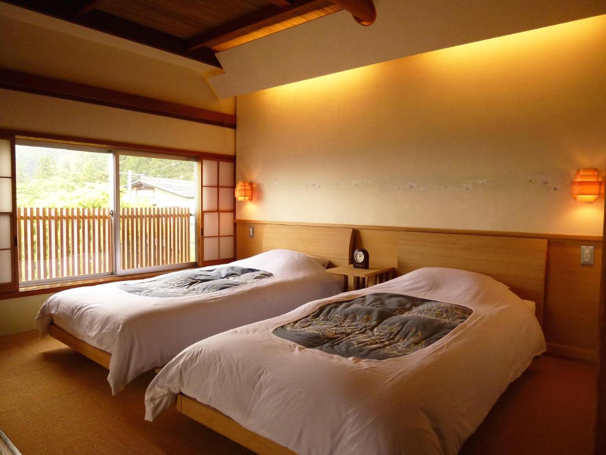 Room with Tatami Area Corner Room with Bath and Toilet photo 2