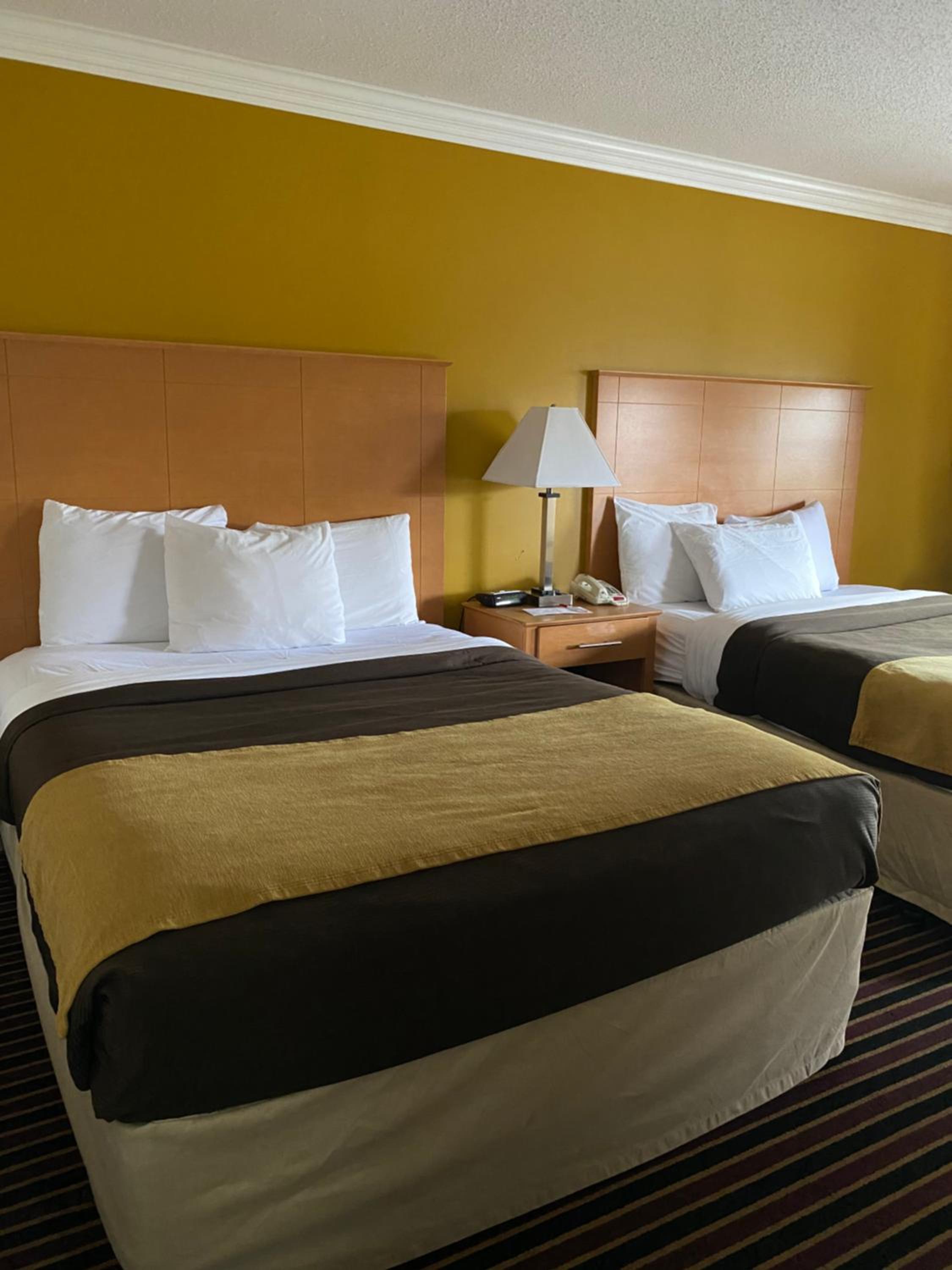 Standard Double Room with 2 Double Beds - Non-Smoking - Photo 2