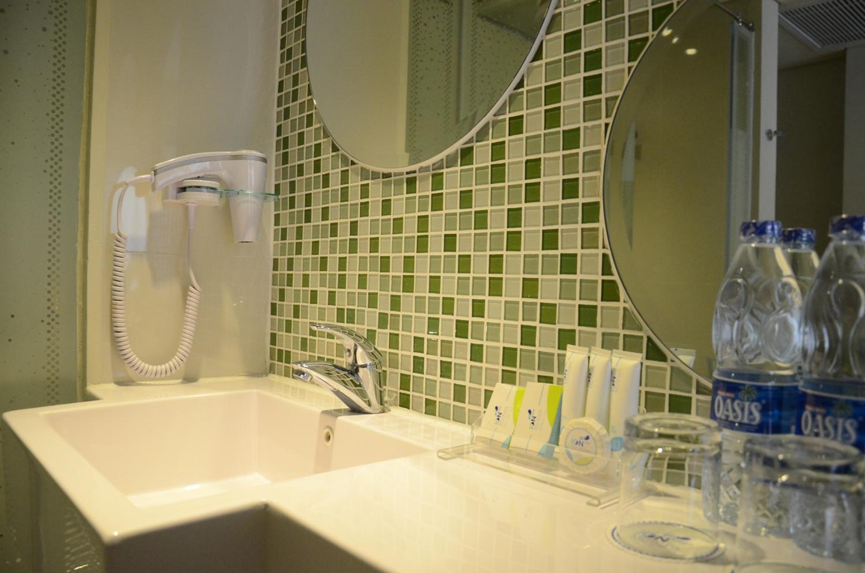 Deluxe Double or Twin Room photo 2