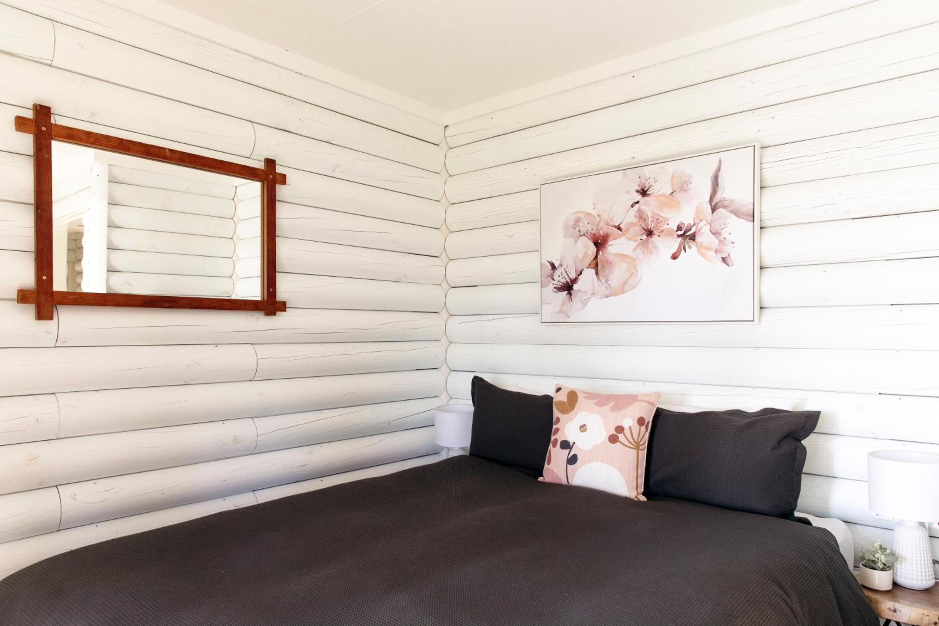1 Bedroom Self Contained Lodge photo 1