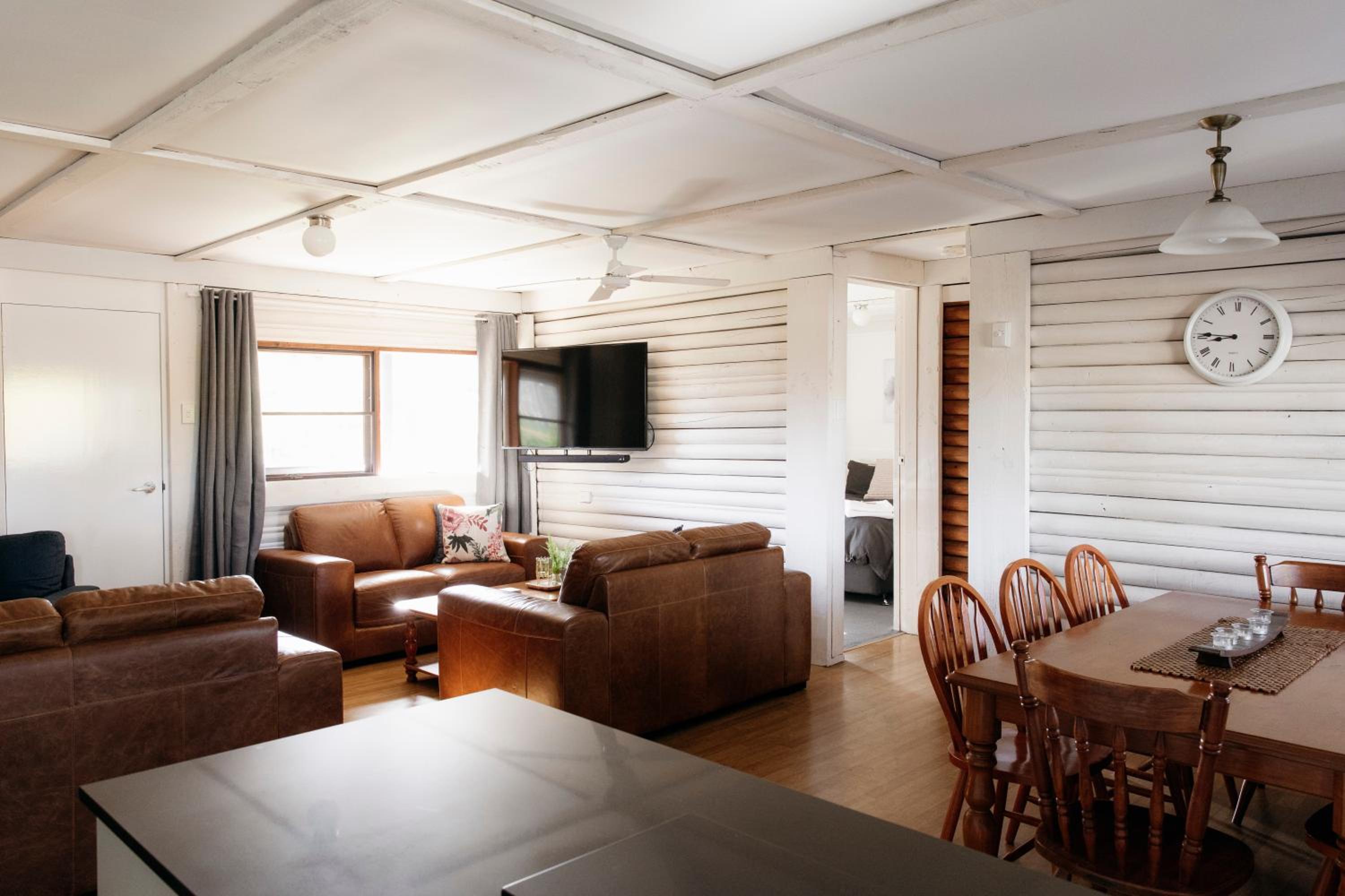 4 Bedroom Self Contained Lodge photo 1