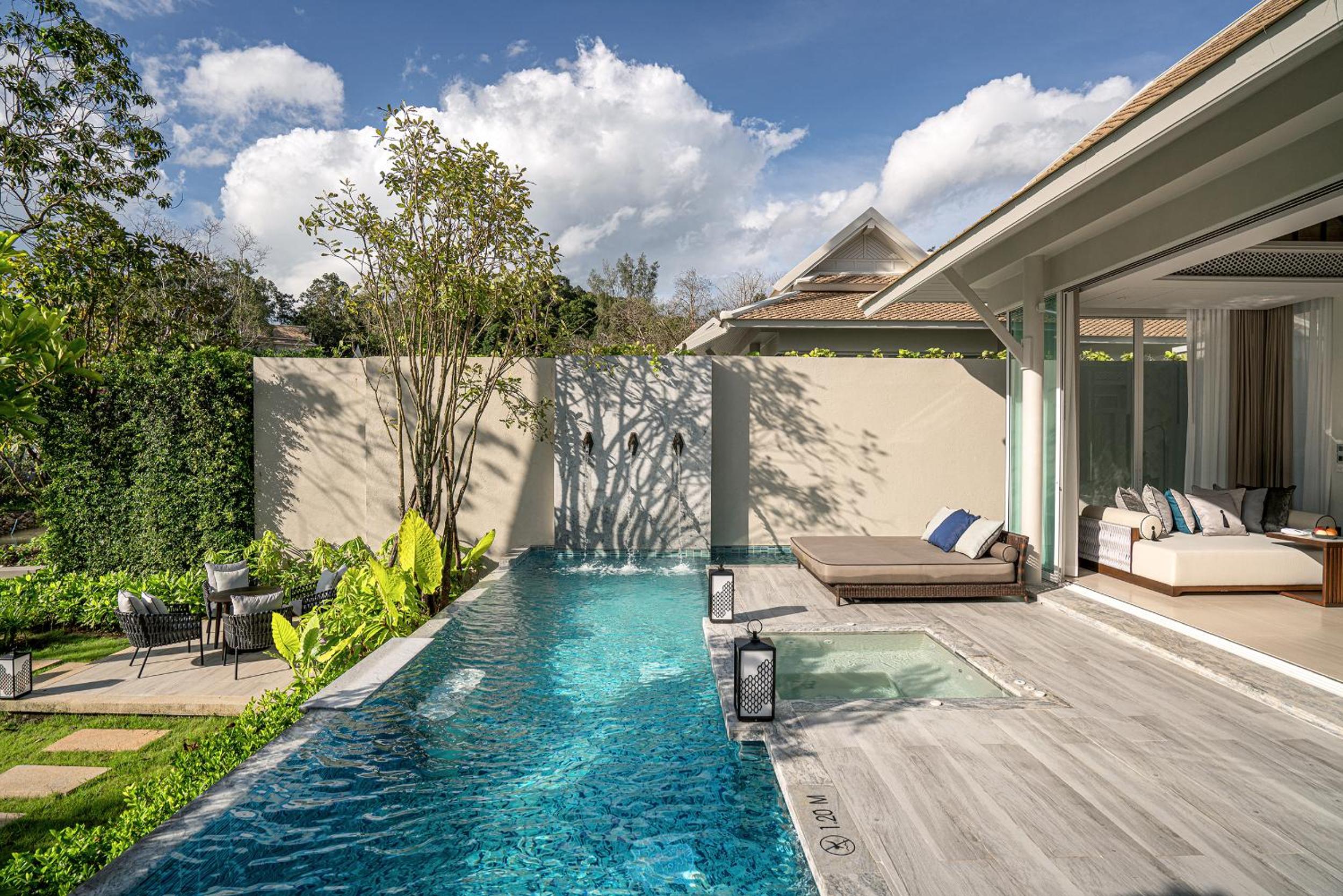 Beachfront Pool Villa - Photo 4