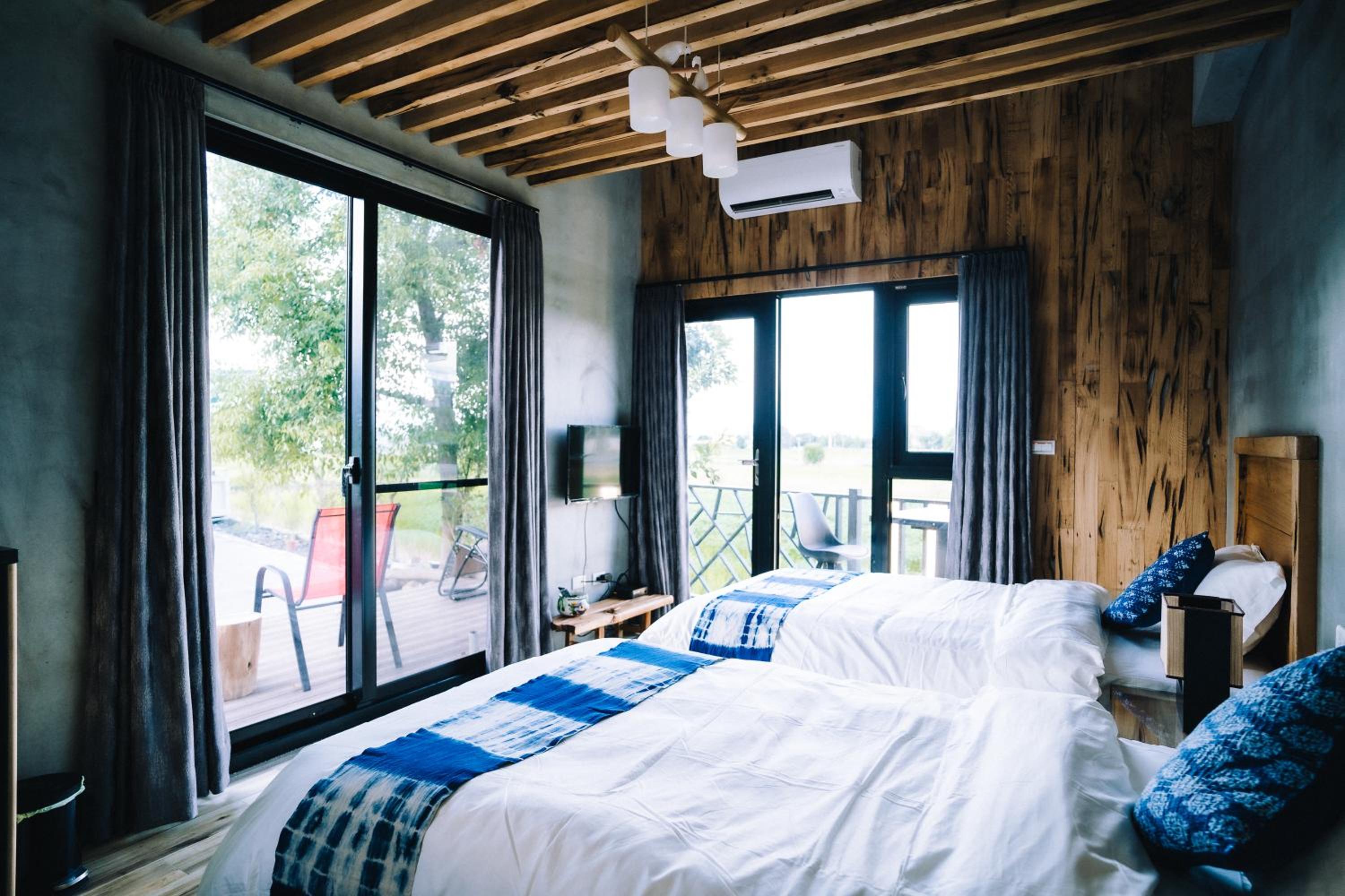 Twin Room With Mountain View photo 1
