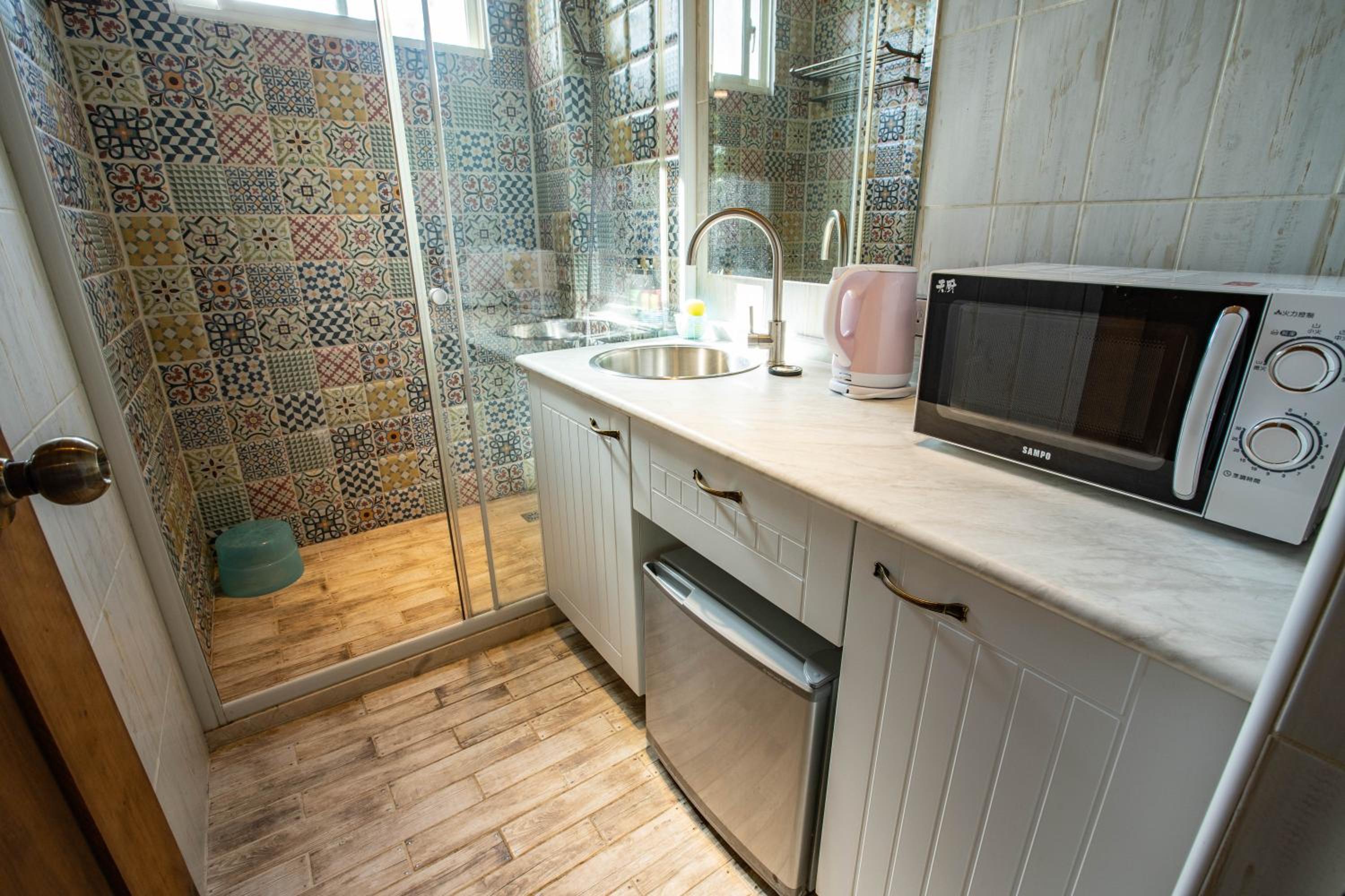 Double Room - Photo 16