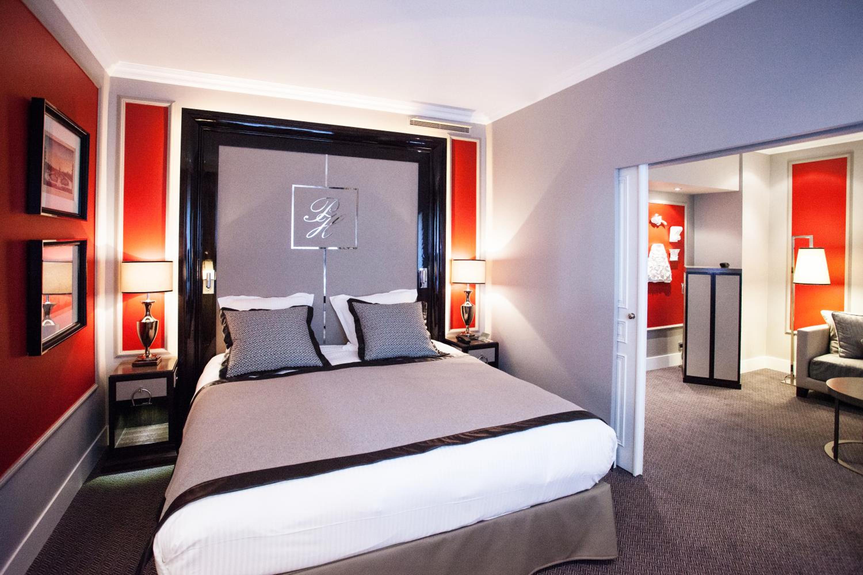 Suite with Courtyard View - Photo 5