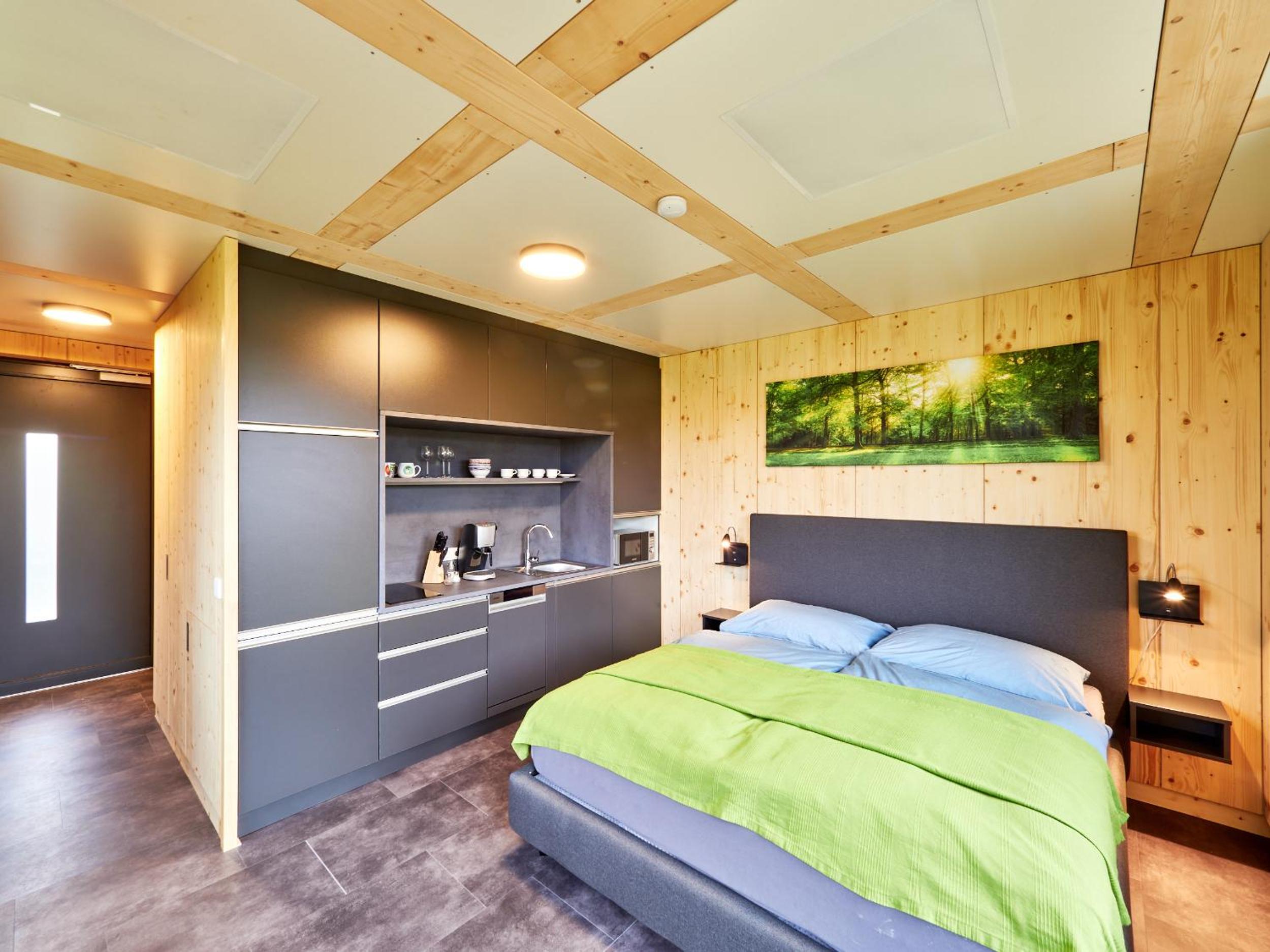 One-Bedroom Apartment - Photo 1