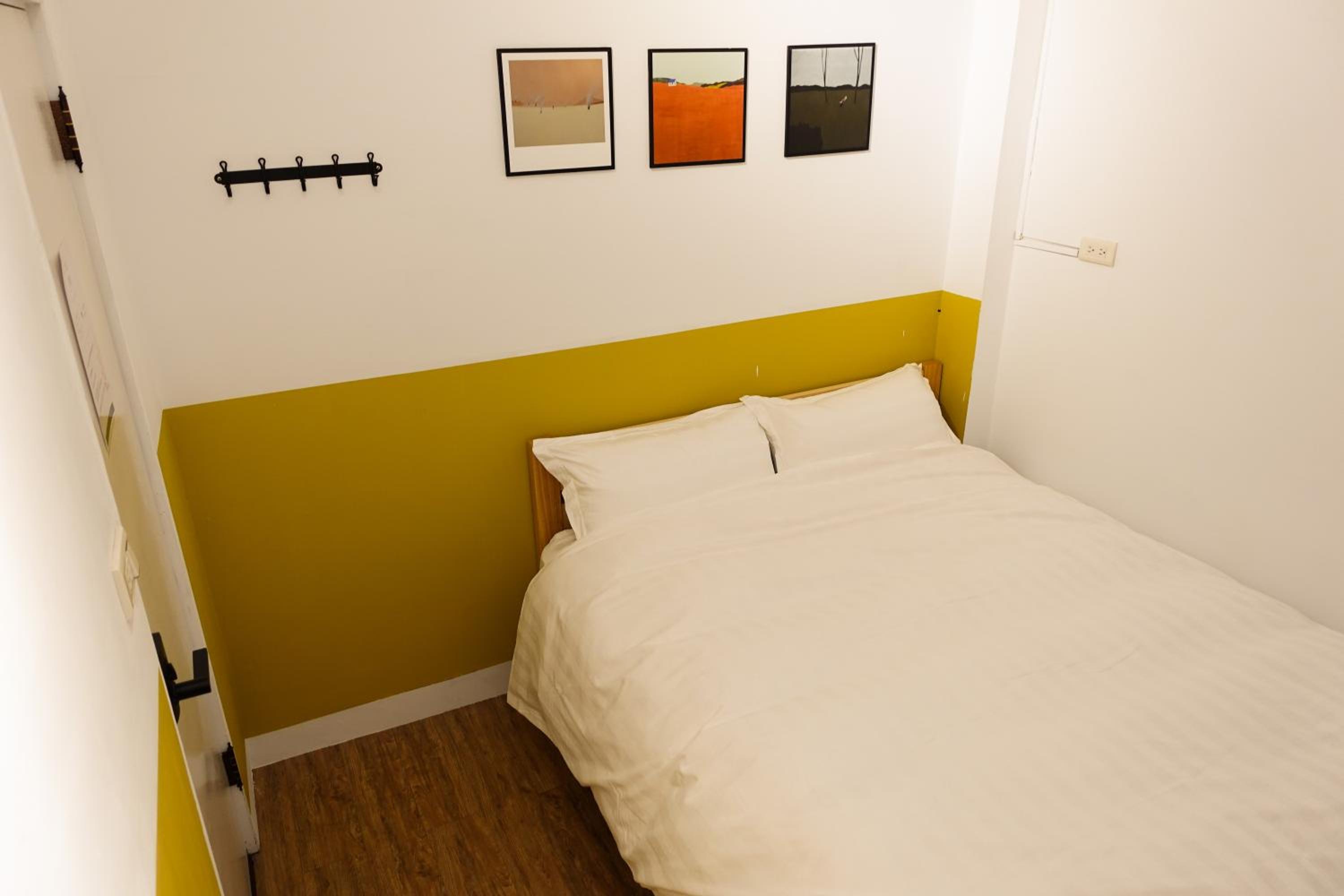 Standard Double Room - Photo 4