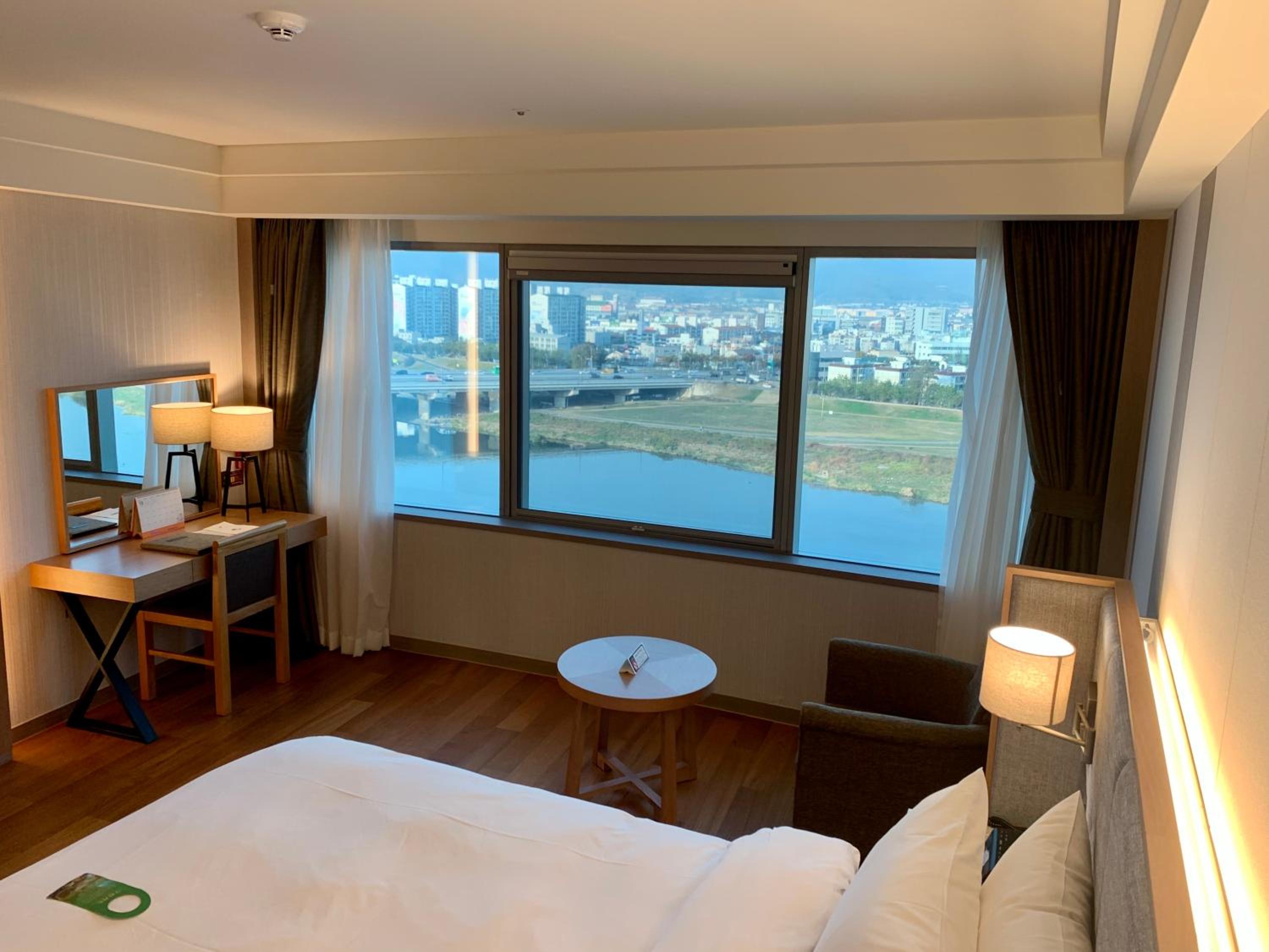Inter Deluxe Double Room - Photo 2