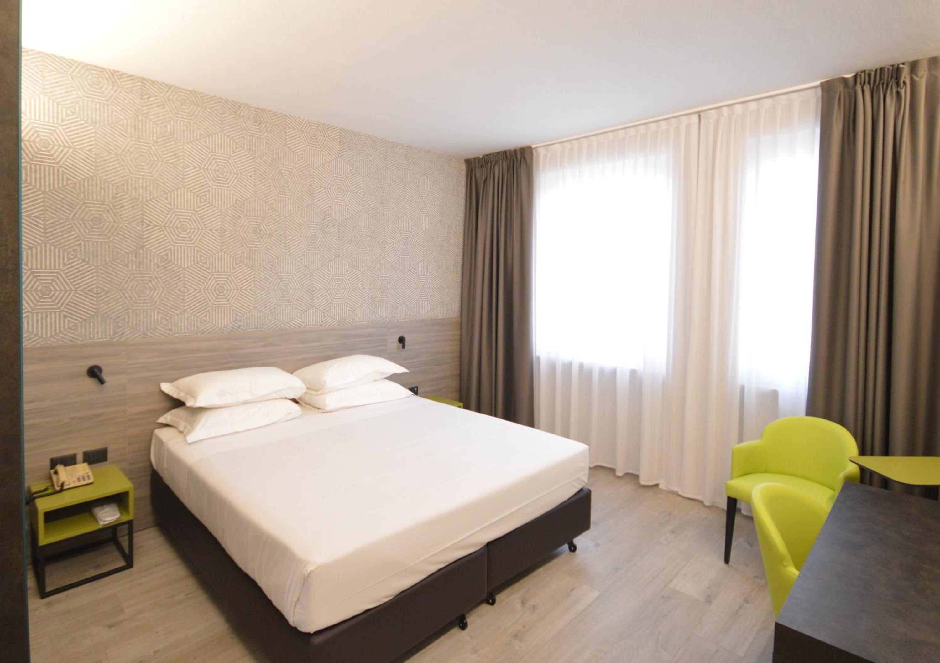 Superior Double or Twin Room - Photo 1