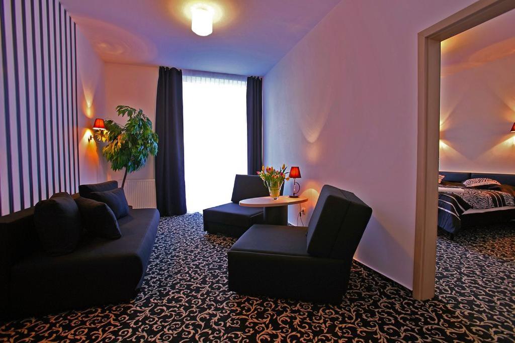 Apartment photo 2