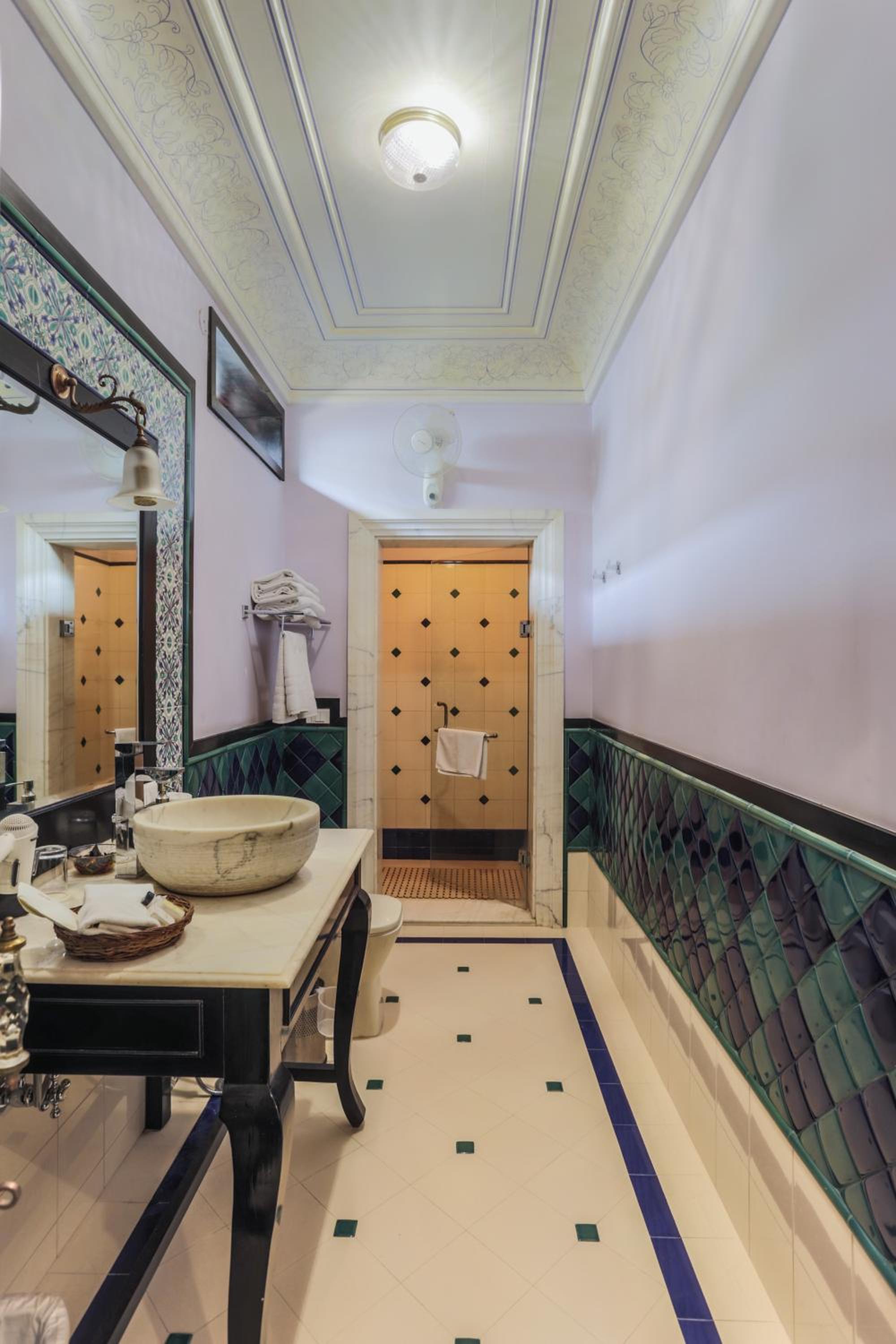 Heritage Superior Suite: 15% off on F&B, 20% off on SPA and Laundry, Enjoy Happy Hours with 1+1 offer, Complimentary In-Room Refreshments, Fruit Basket,10 mins complimentary neck and shoulder message (Subject to availability) - Offer till 31st Aug'26