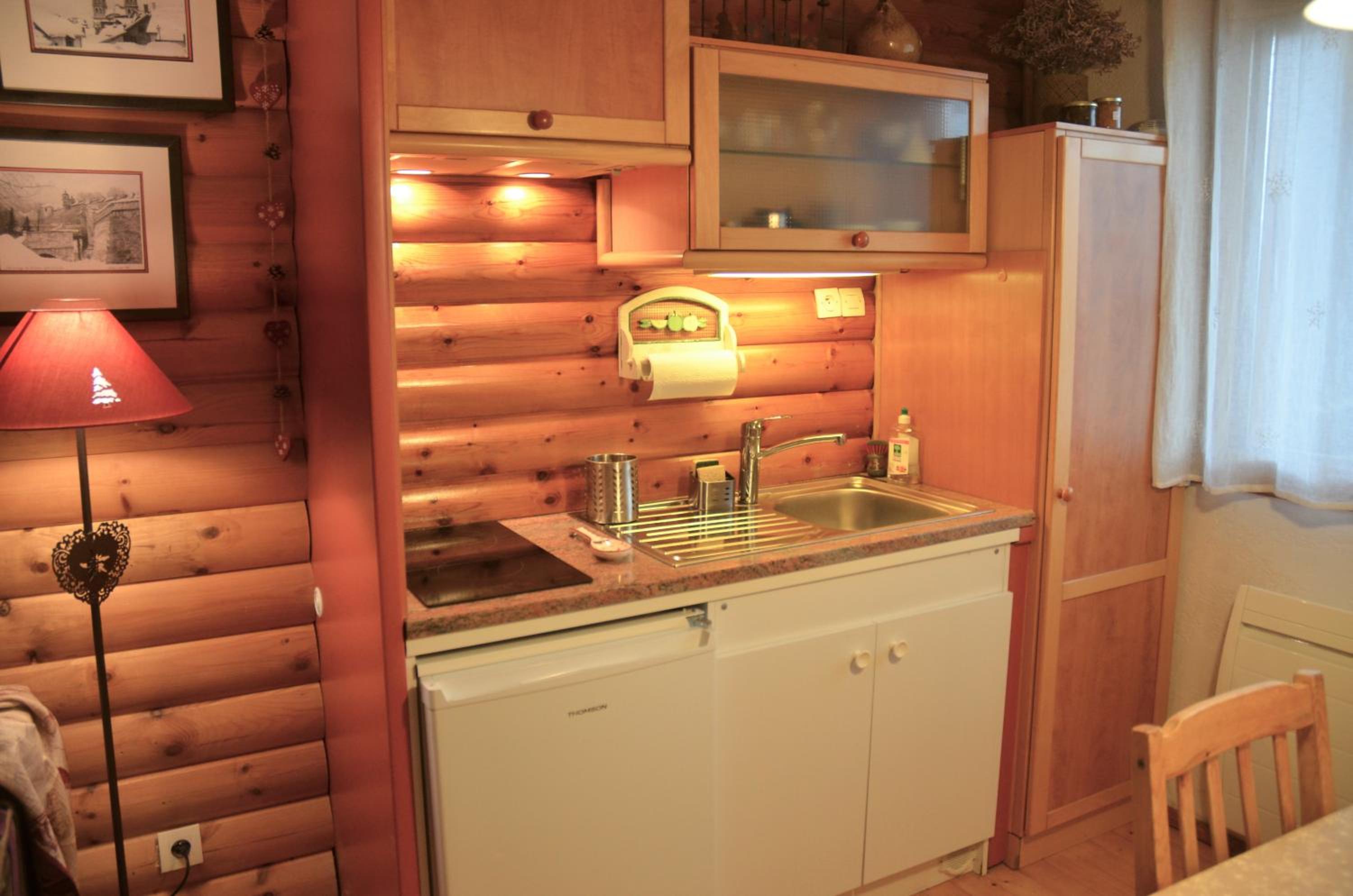 Studio (2 Adults) photo 3