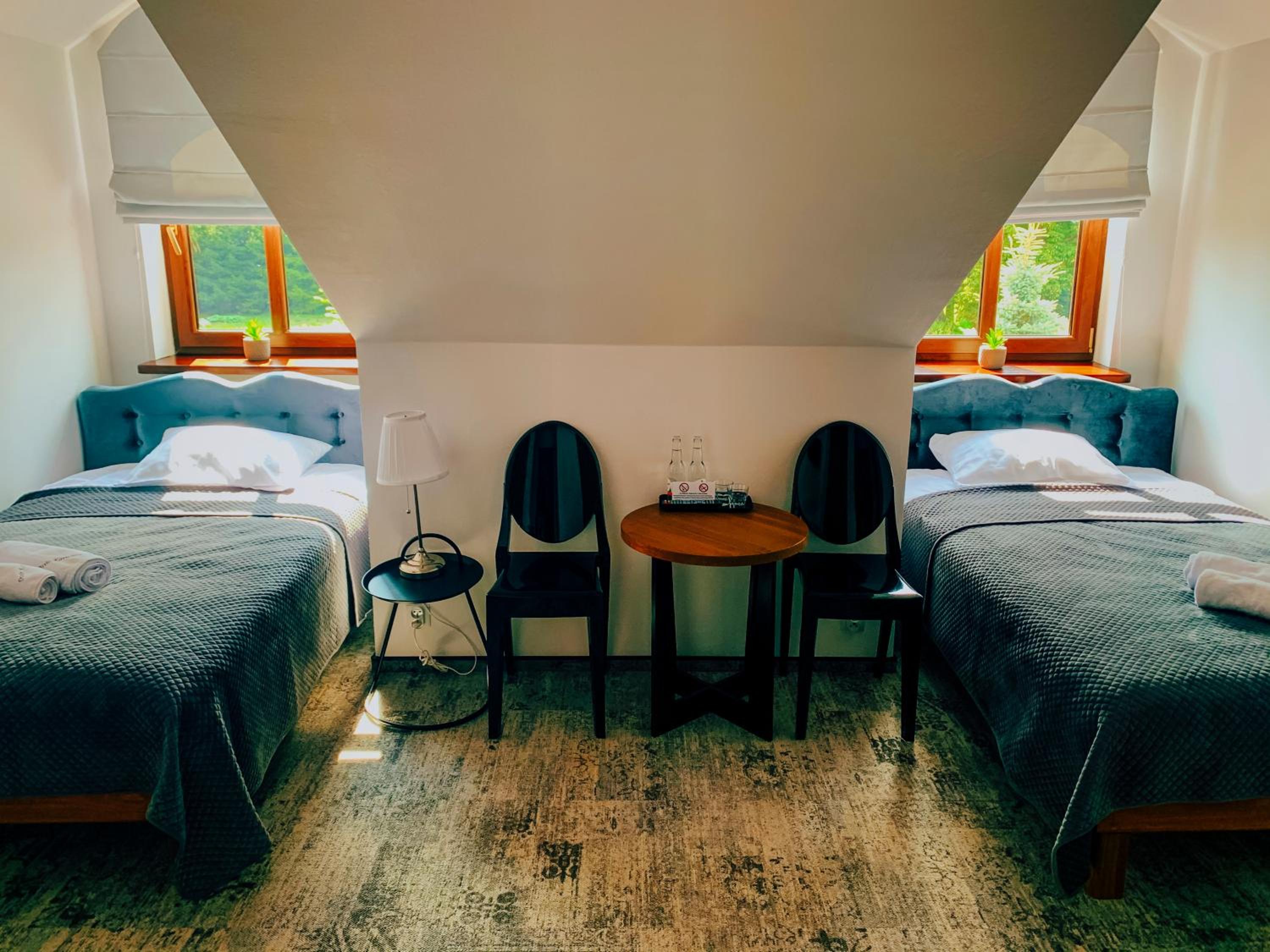 Twin Room - Photo 2