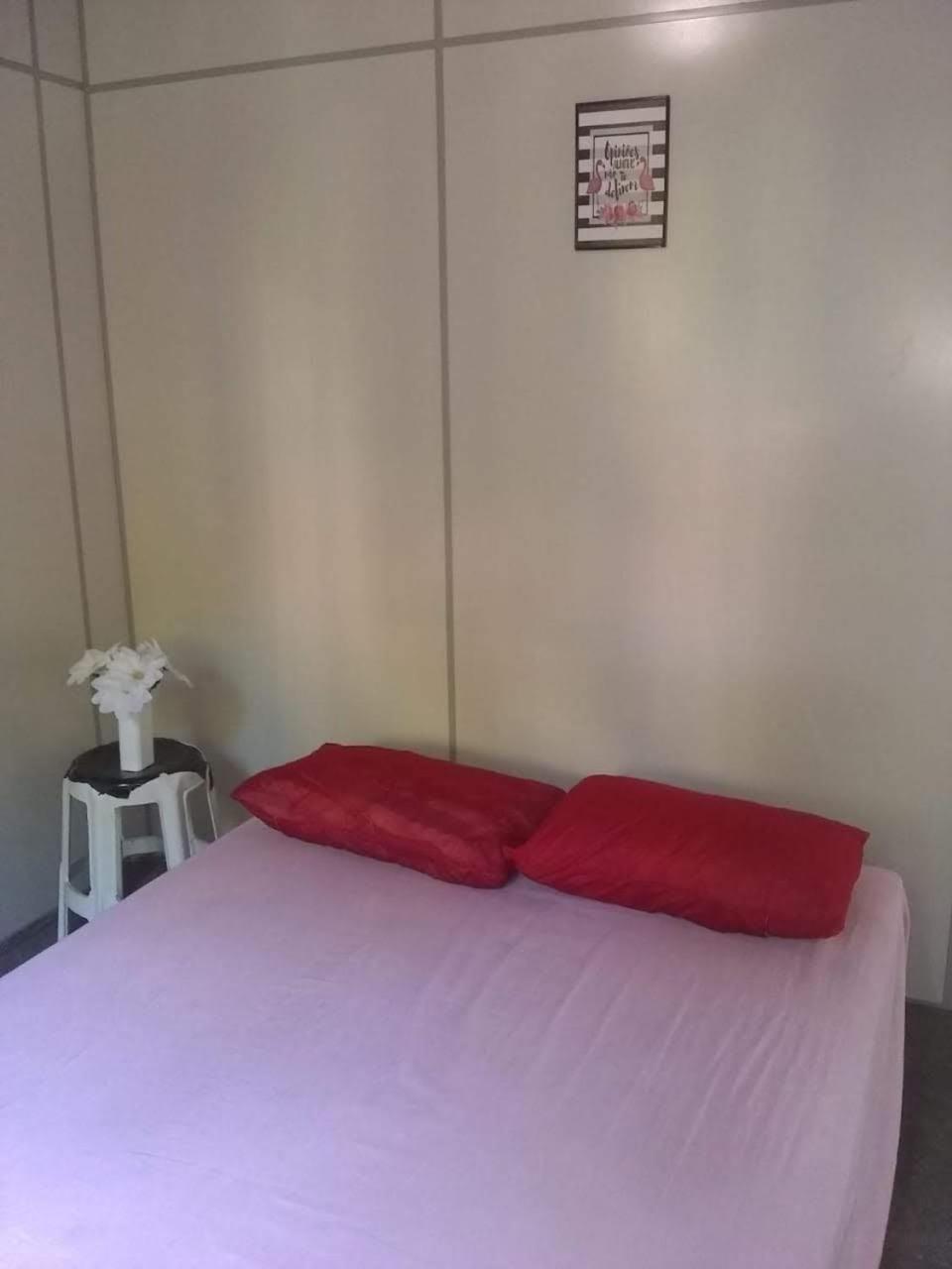 Large Twin Room - Photo 12