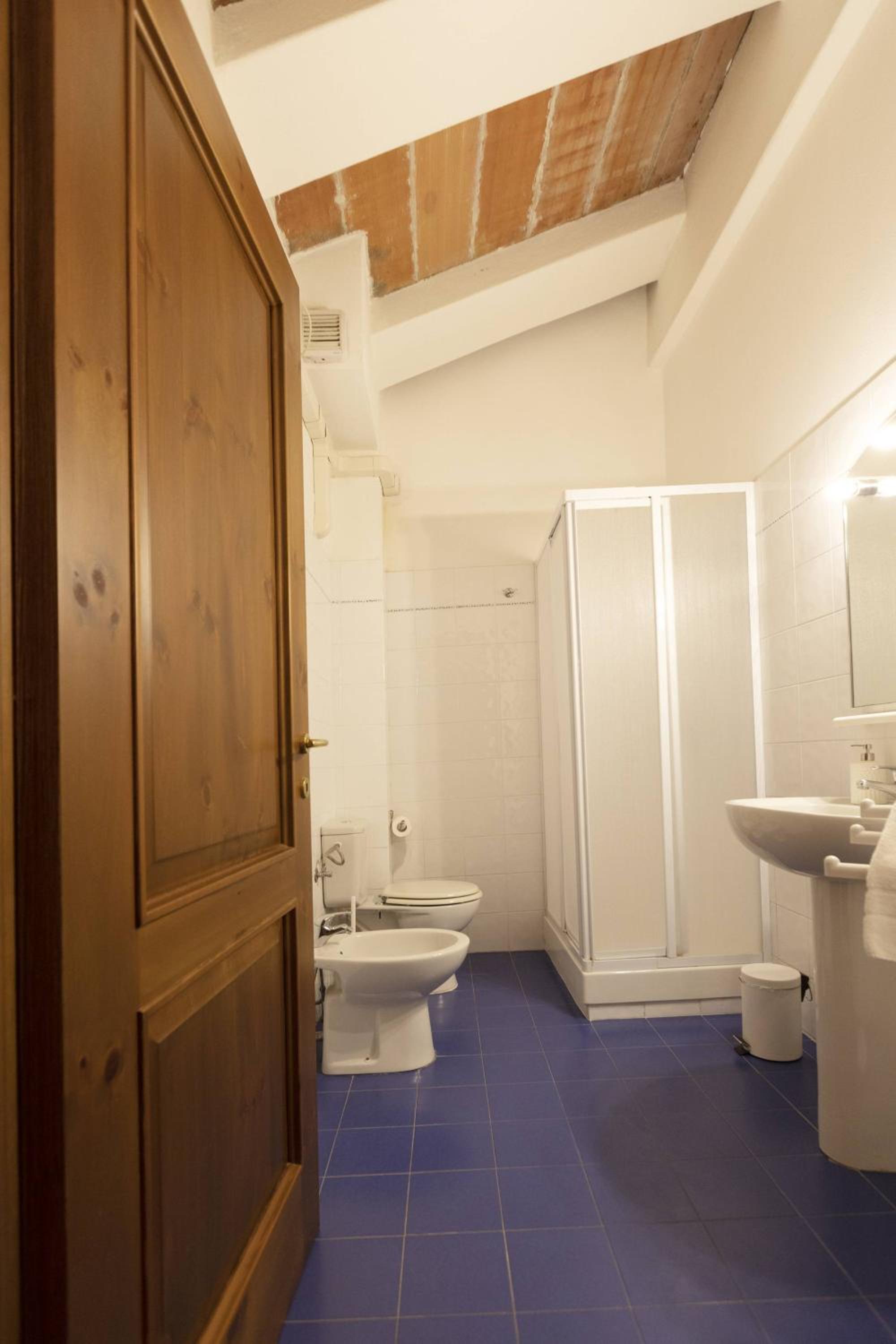One-Bedroom Apartment (2 Adults) photo 2