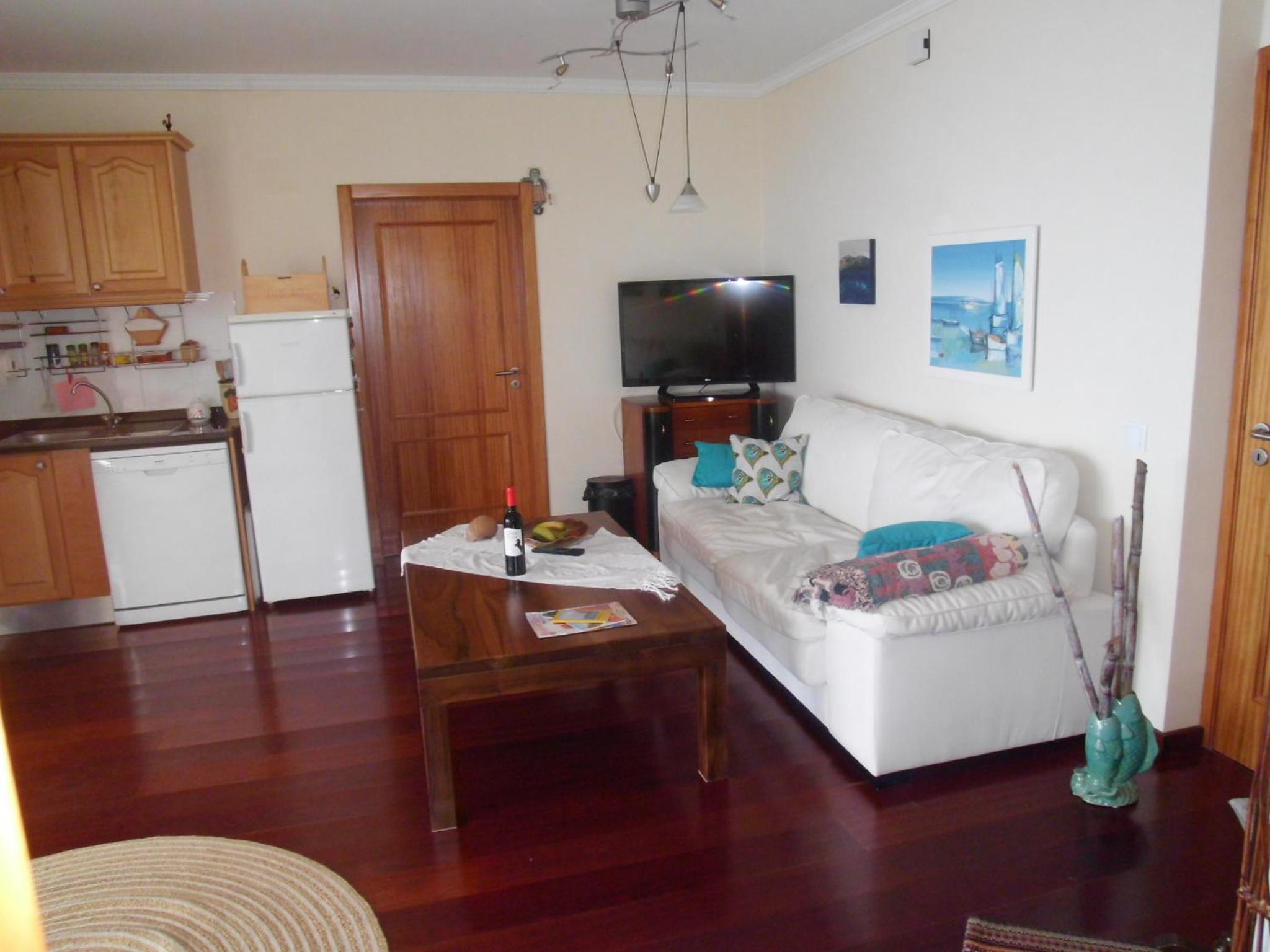One-Bedroom House photo 1